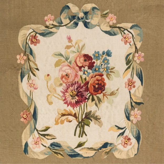 Un juego de fundas de asiento de tapiz floral de Aubusson