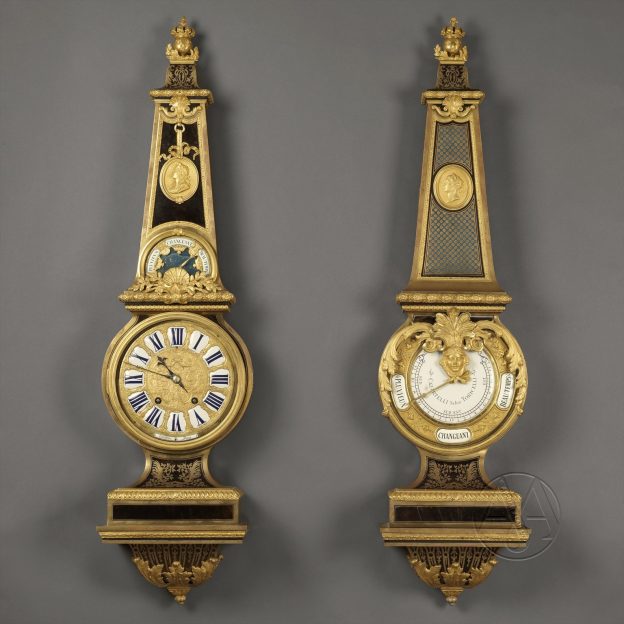 Ensemble horloge et baromètre en écaille de tortue de style Louis XIV