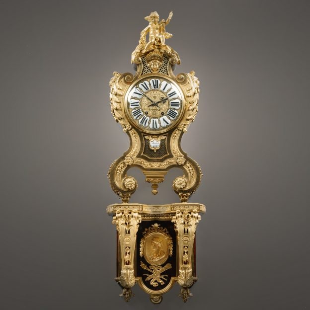 安德烈-查尔斯-布勒的摄政风格鎏金铜和布勒镶嵌大卡特尔贴花的作品
