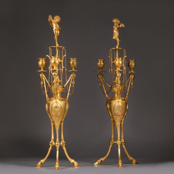 一对拿破仑三世新伊特鲁里亚风格鎏金铜三灯烛台