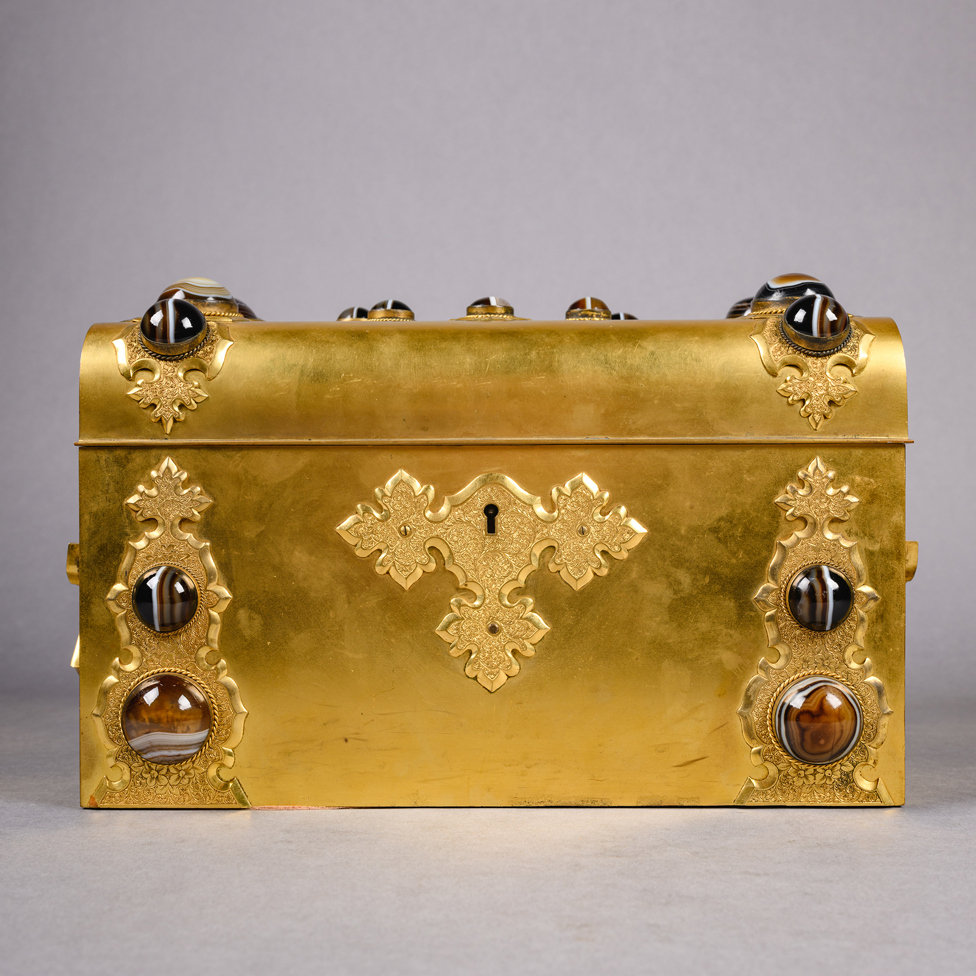 A Renaissance Revival Agate Mounted Dressing Table Box - Image 5