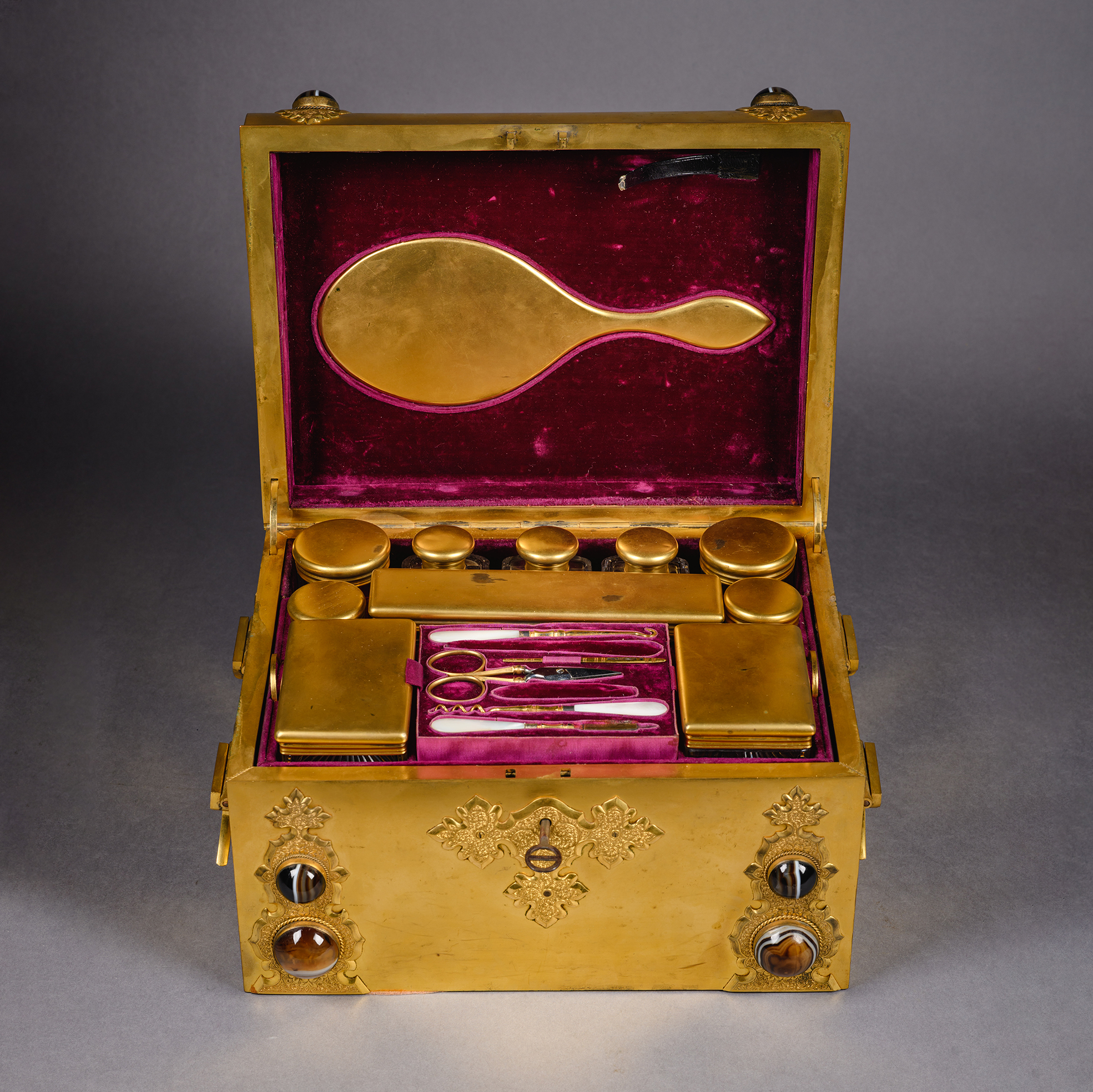 A Renaissance Revival Agate Mounted Dressing Table Box - Image 9