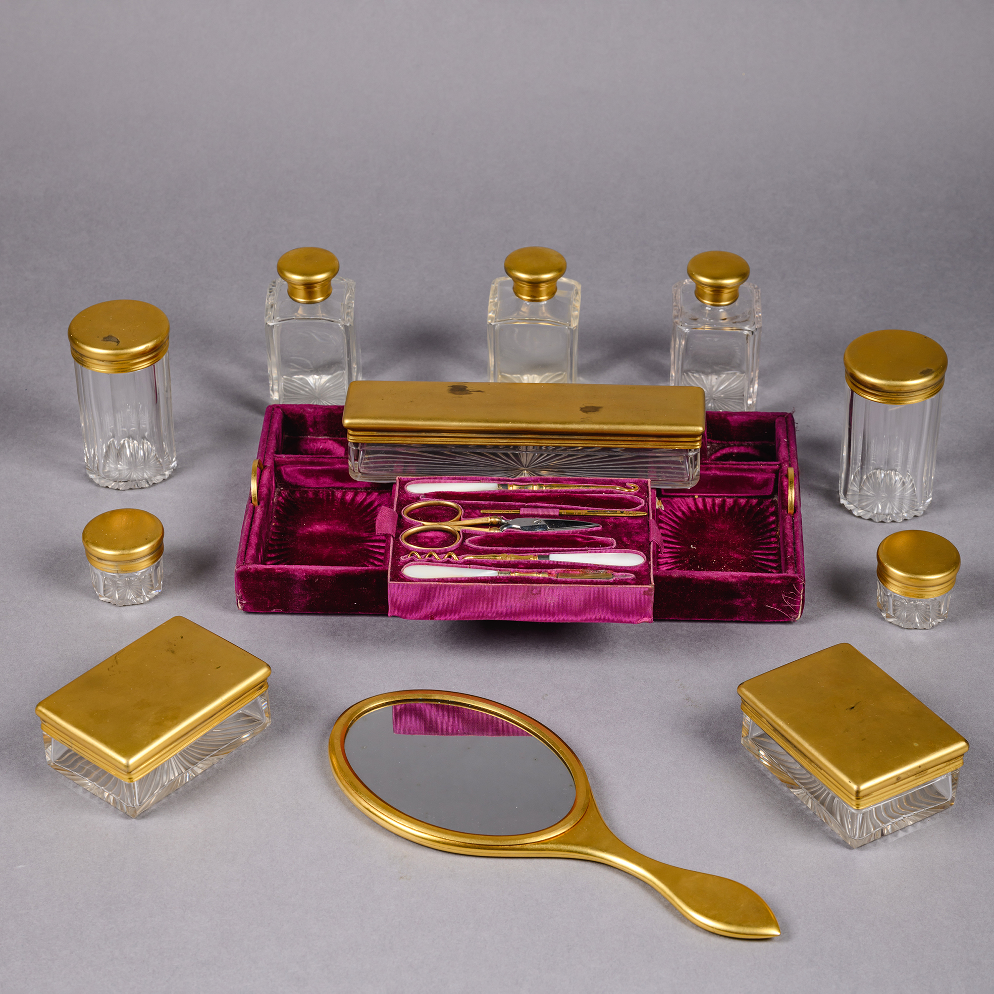 A Renaissance Revival Agate Mounted Dressing Table Box - Image 11