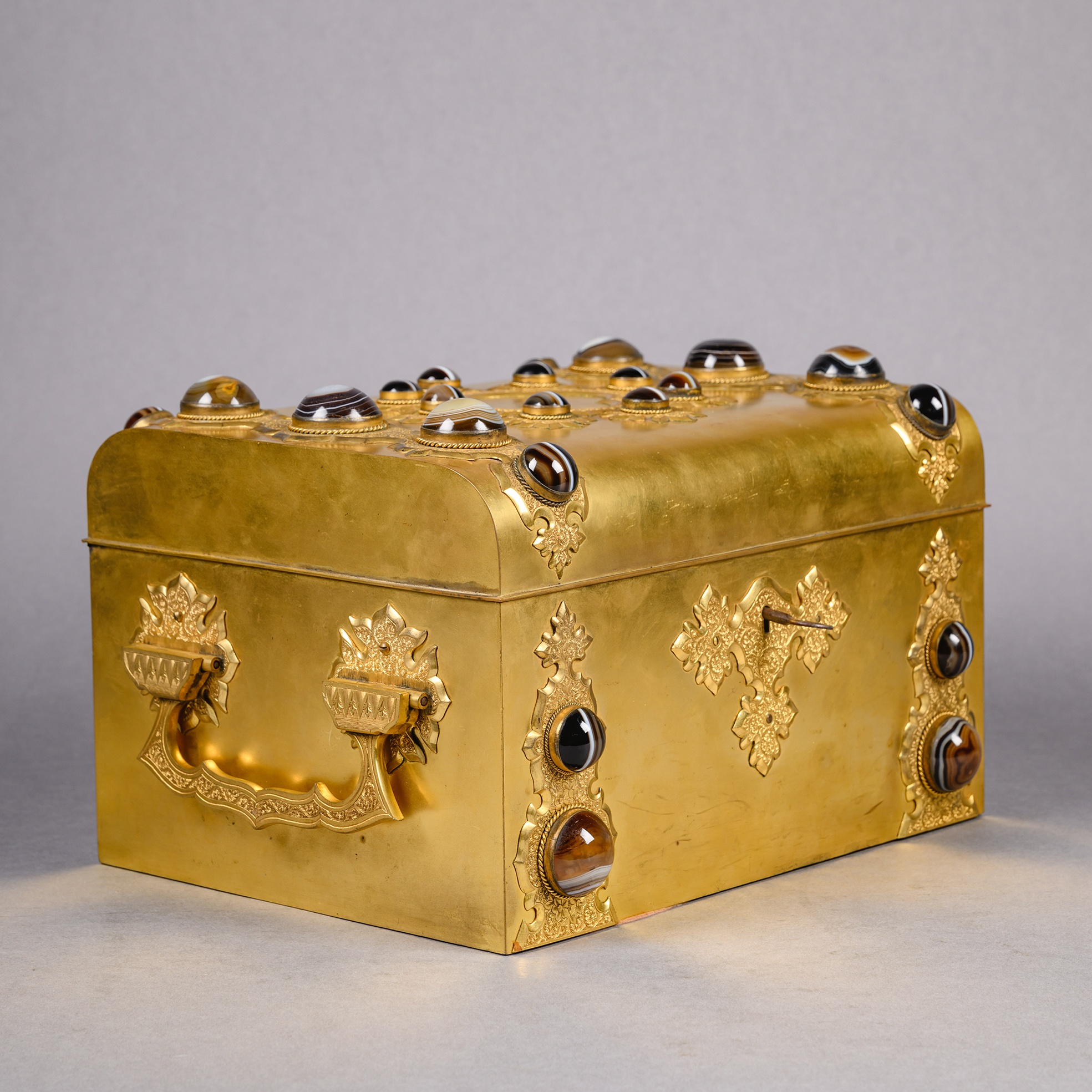 A Renaissance Revival Agate Mounted Dressing Table Box - Image 3