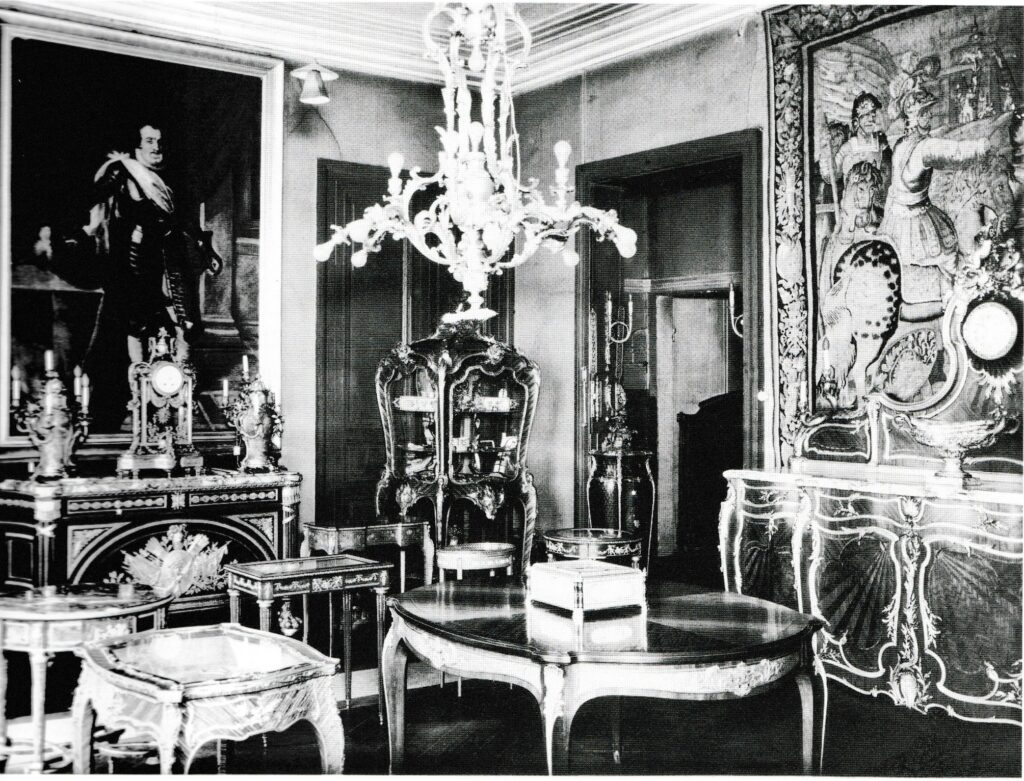 François Linke’s showrooms at 170 Faubourg Saint Antoine showing the present buffet. Christopher Payne records that it is a pièce unique made for Mme. Brodsky in 1911. The brèche violette marble top was repolished by Linke’s workshops in 1929 (Courtesy Christopher Payne/Linke Archive).