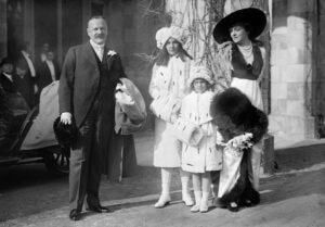 George Jay Gould (1864–1923) and Edith M. Kingdon (1864–1921) and family at the January 22, 1913 wedding of Helen Miller Gould (1868-1938) (courtesy Wikipedia). 