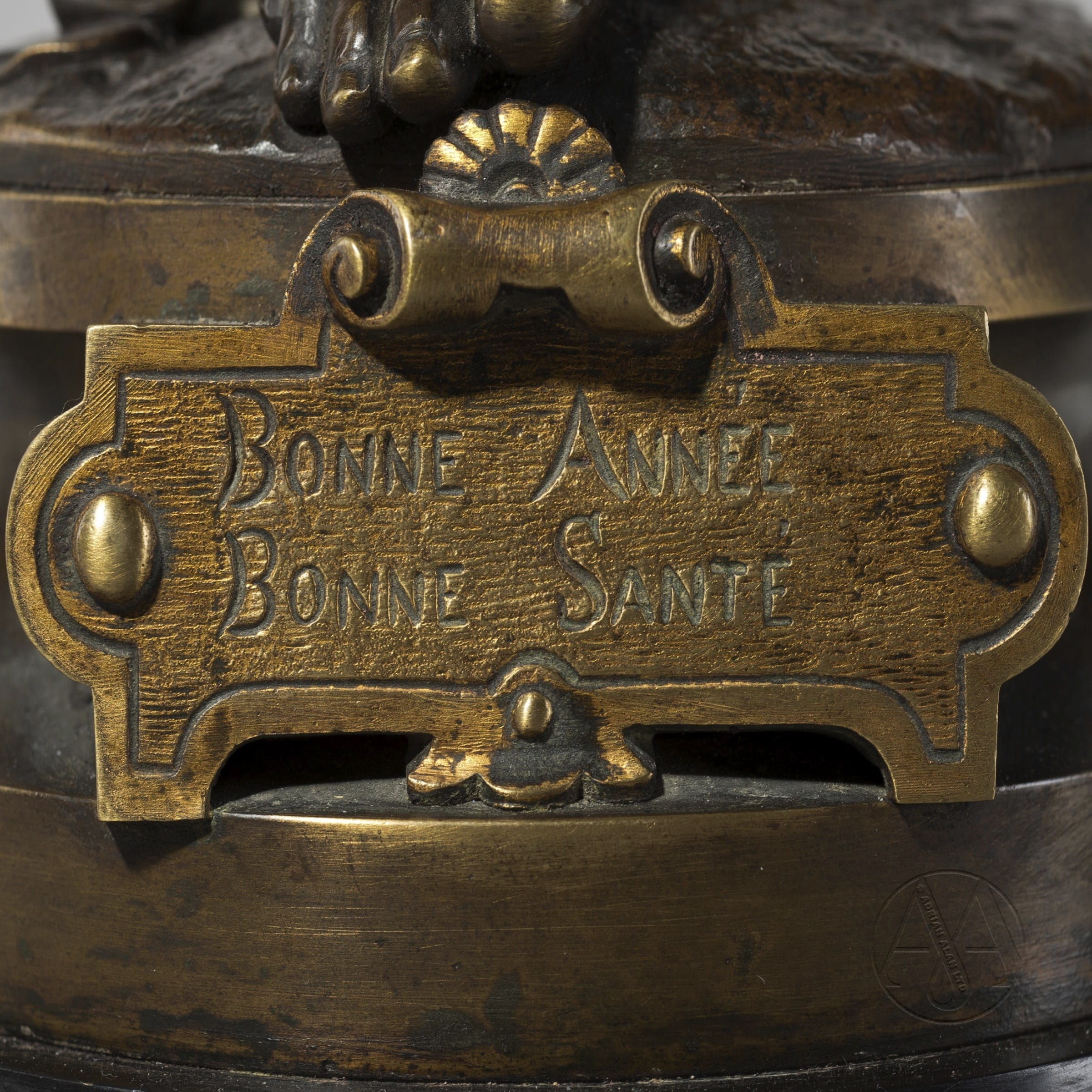 'Bonne Année, Bonne Santé' - A Fine Patinated Bronze Figure - Image 5