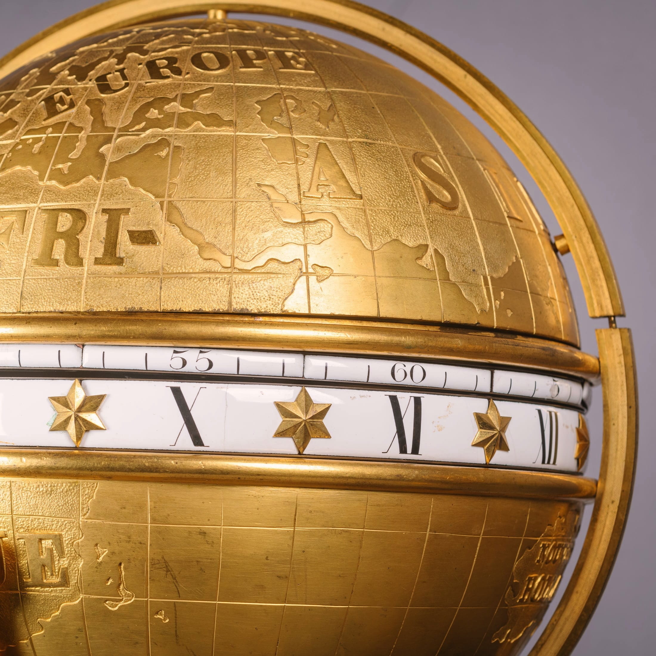 A Rare Monumental Cercles Tournants Clock Garniture - Image 3