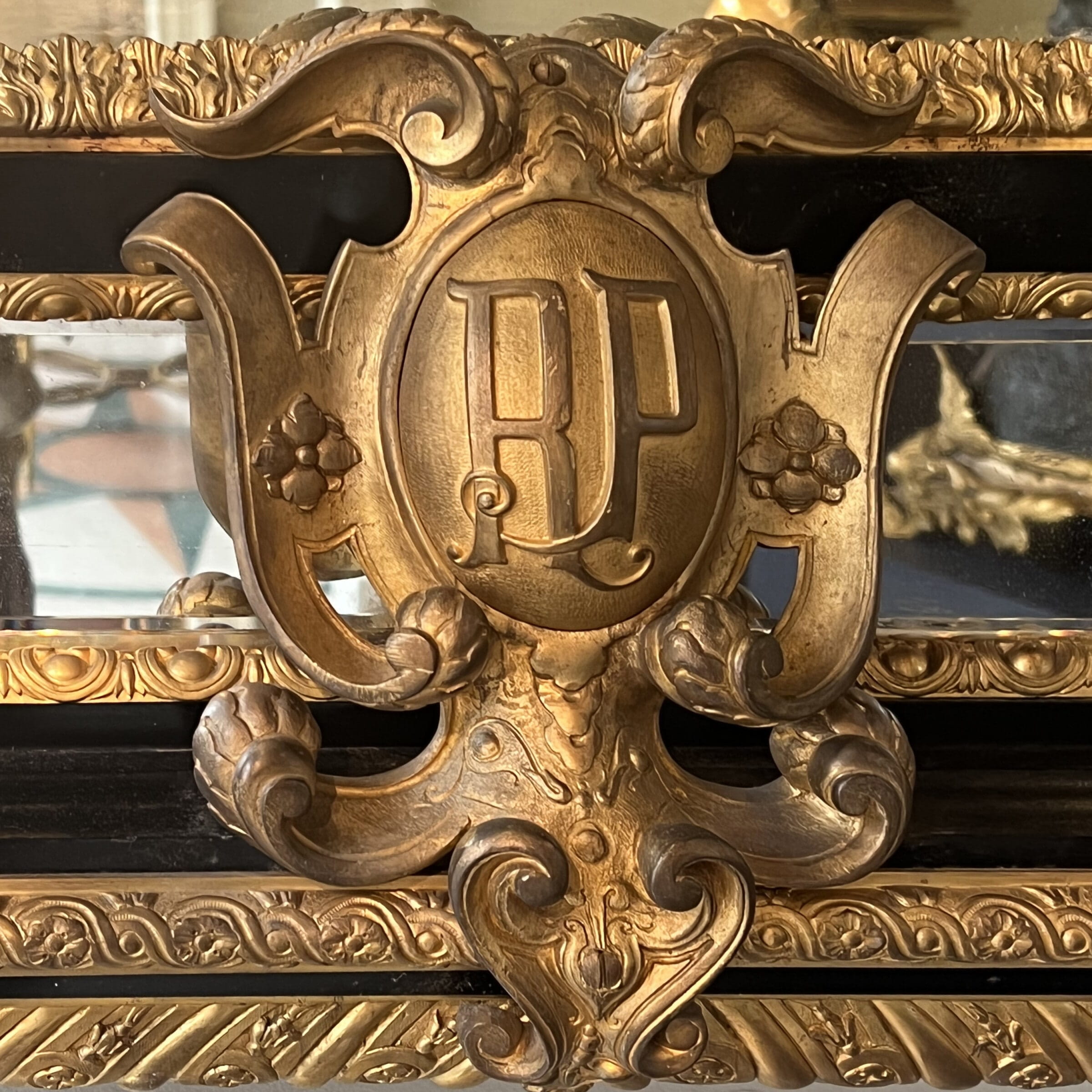 A Fine and Impressive Napoleon III, Gilt-Bronze and Ebony Bevelled Mirror - Image 4