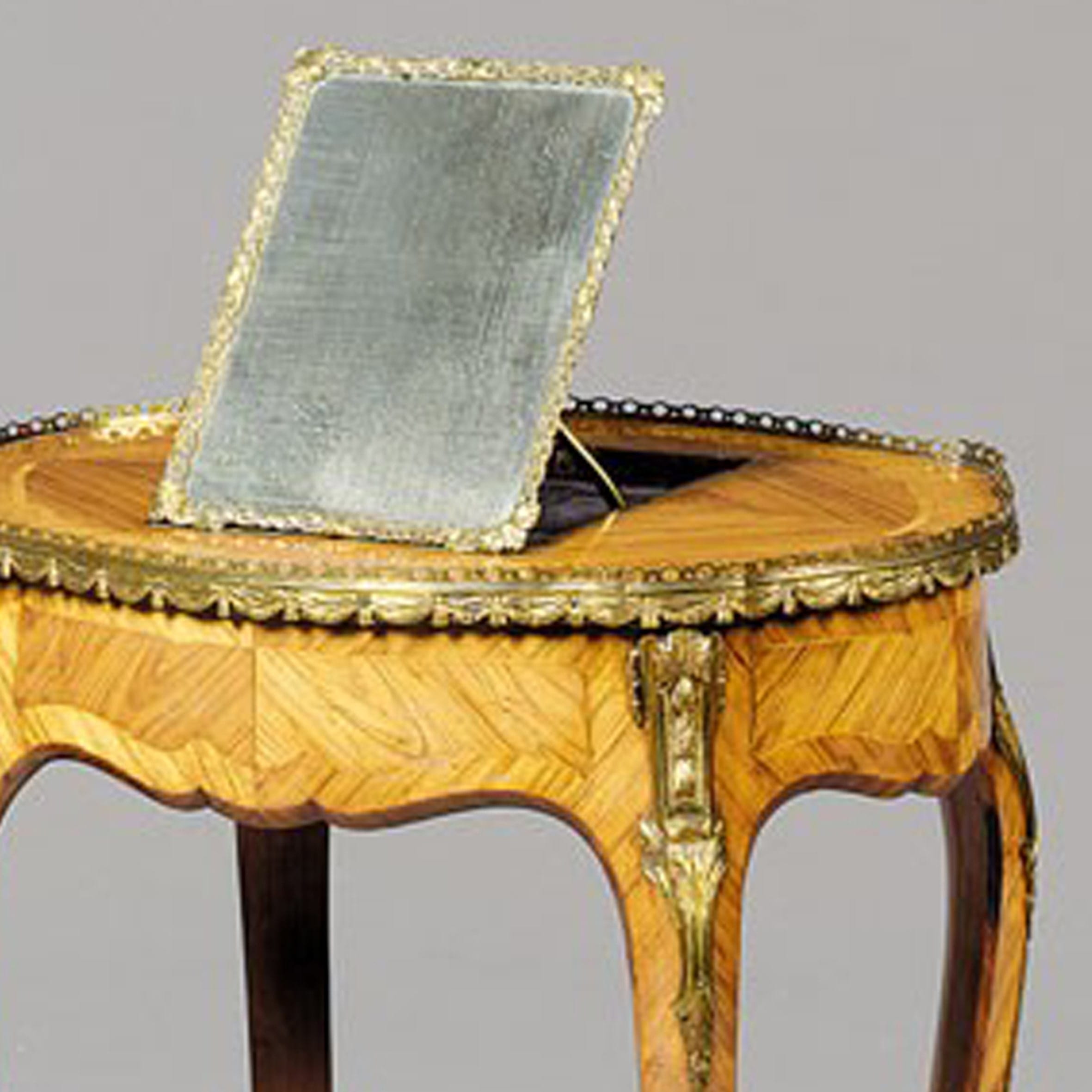 A Louis XV Style Poudreuse Dressing Table - Image 2