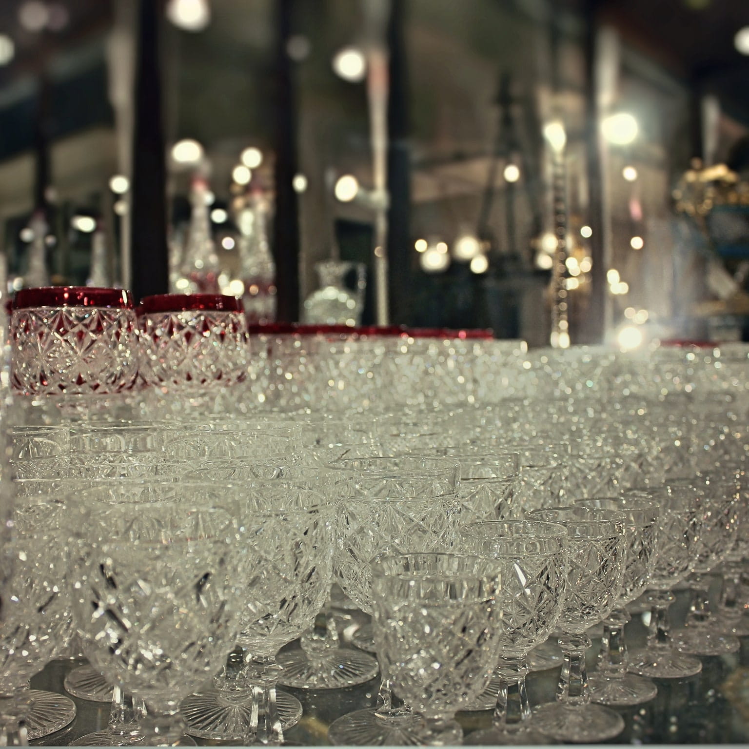 A Rare and Exceptional 127 Piece ‘Lorient’ Table Service - Image 9