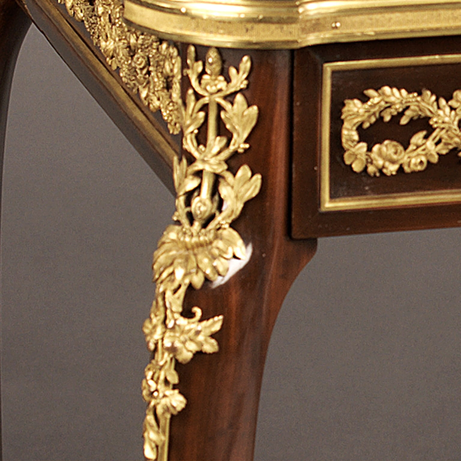 A Fine Louis XVI Style Mahogany and Marquetry Centre Table - Image 3