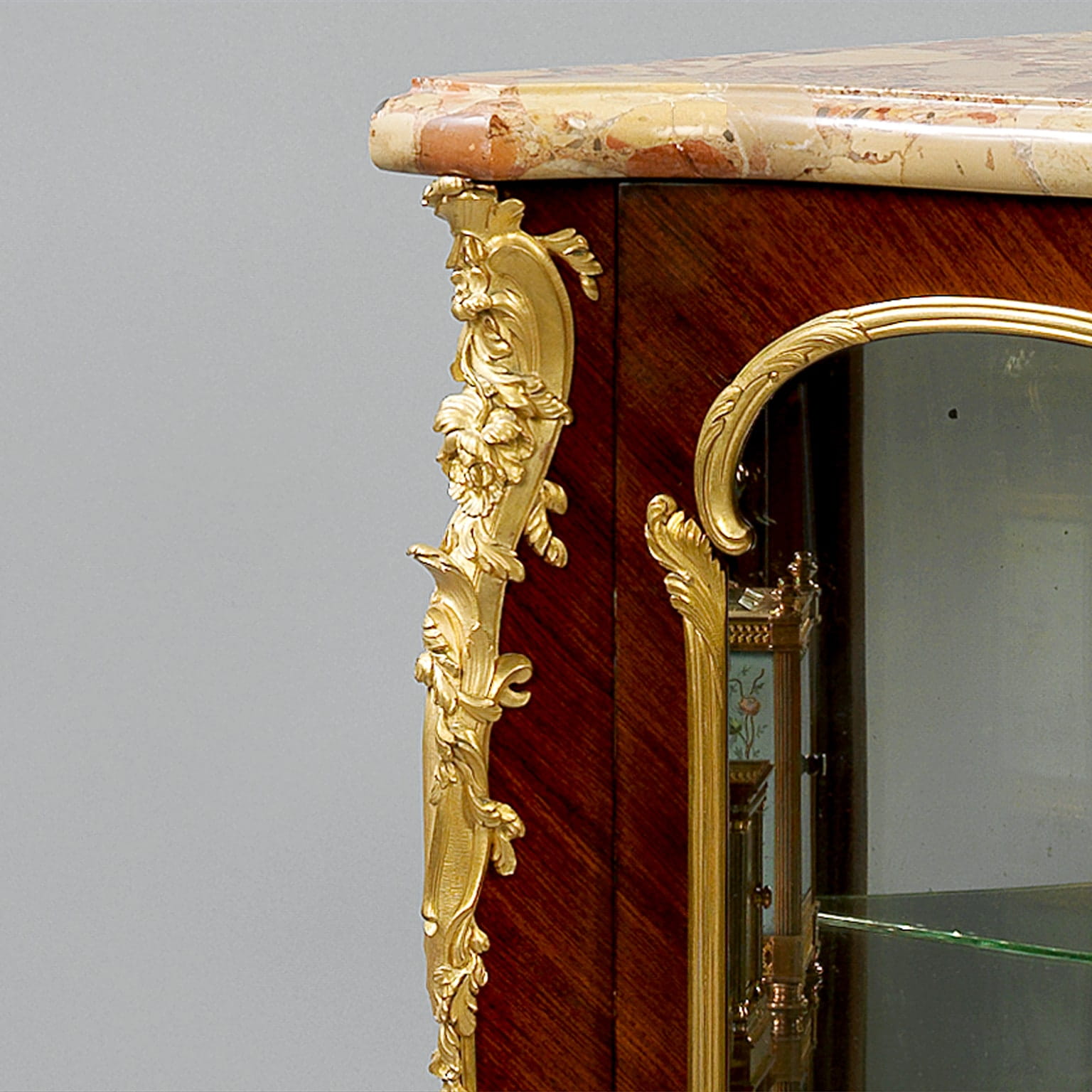 A Louis XV Style Petit Corner Vitrine - Image 2