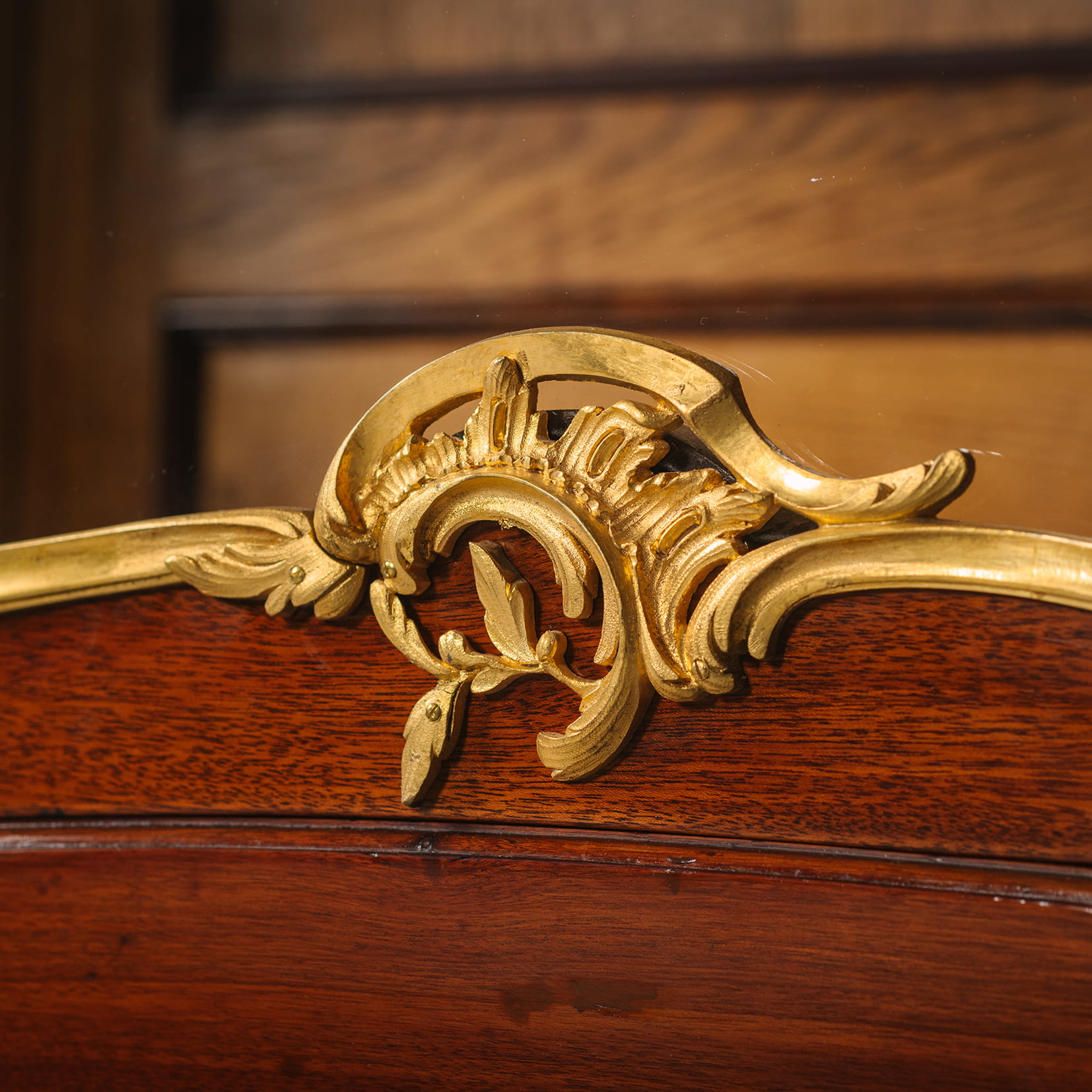 A Belle Epoque Gilt-Bronze Mounted Mahogany Vitrine Cabinet - Image 7