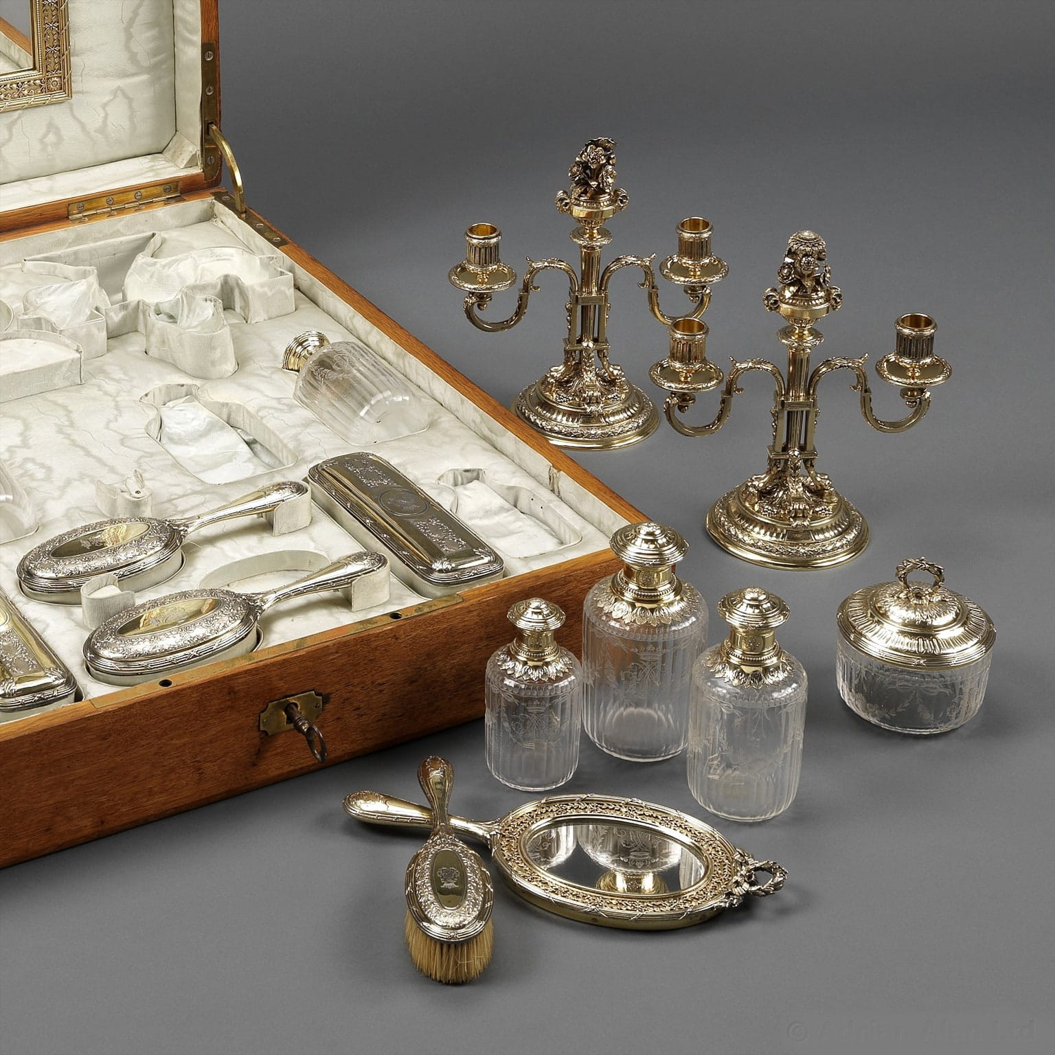 An Exceptional Silver-Gilt and Cut-Glass Travel Necessaire - Image 4