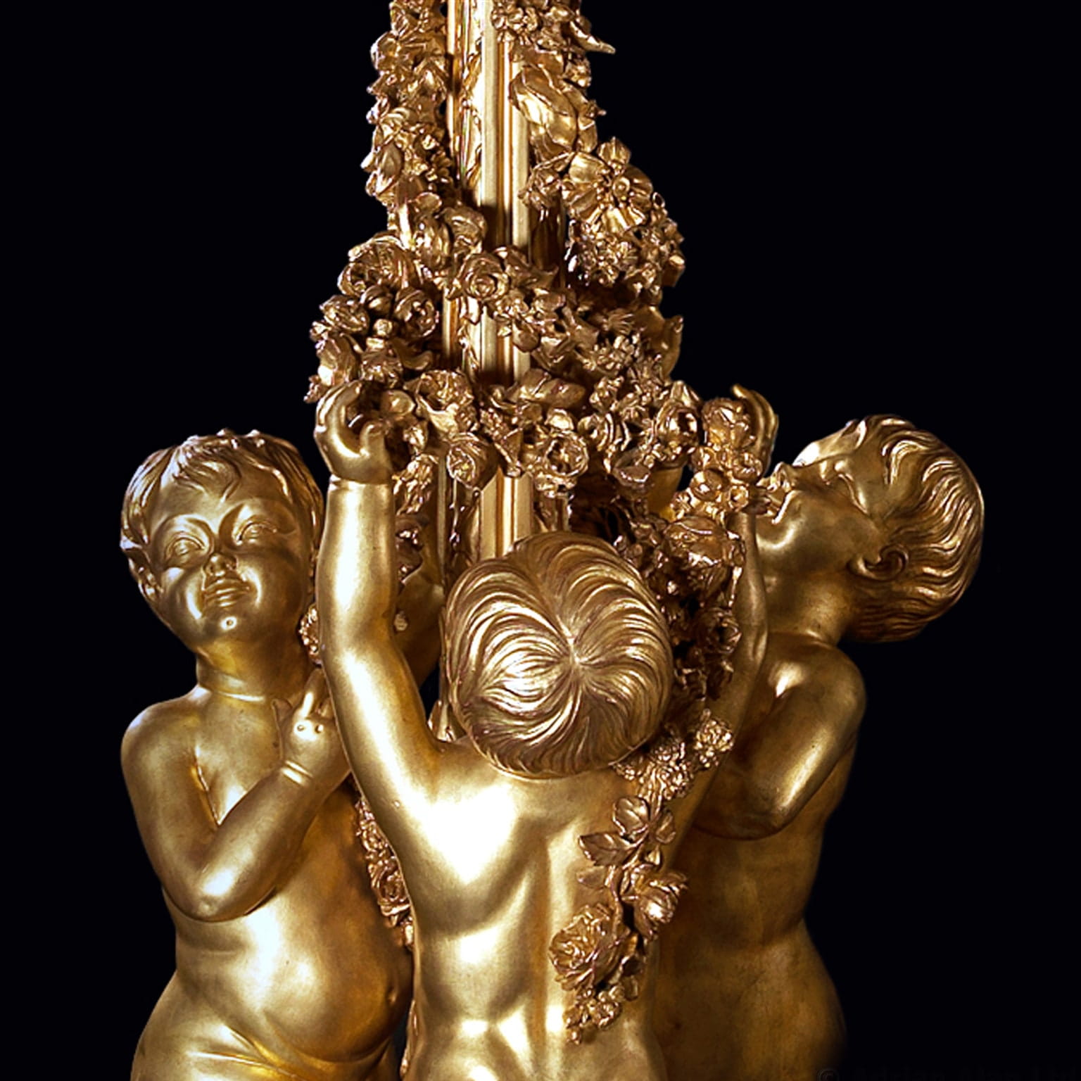 An Important Pair of Monumental Giltwood Torchères - Image 2