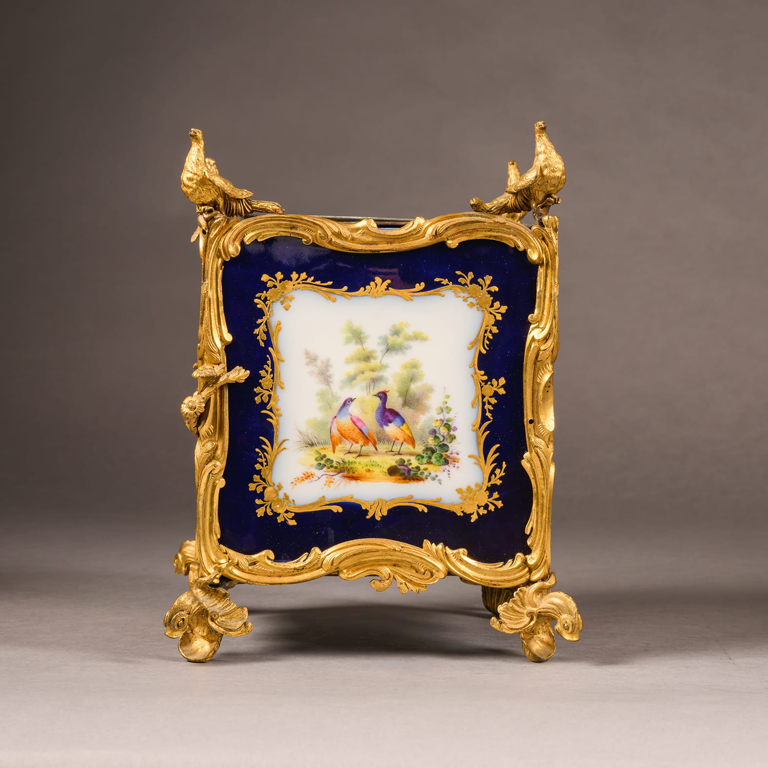 A Rare Pair of Louis XV Style Porcelain Jardinières - Image 10