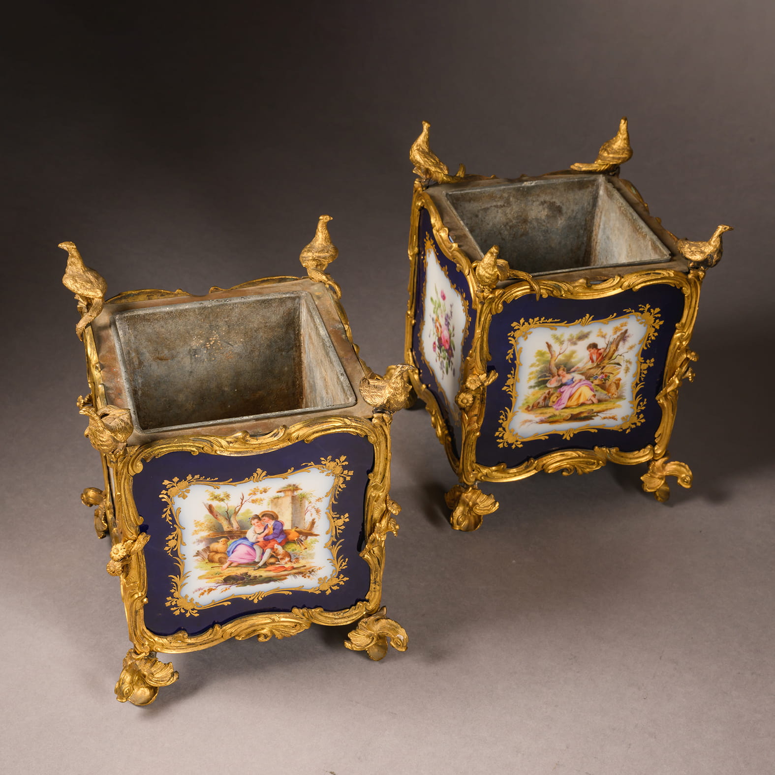 A Rare Pair of Louis XV Style Porcelain Jardinières - Image 4
