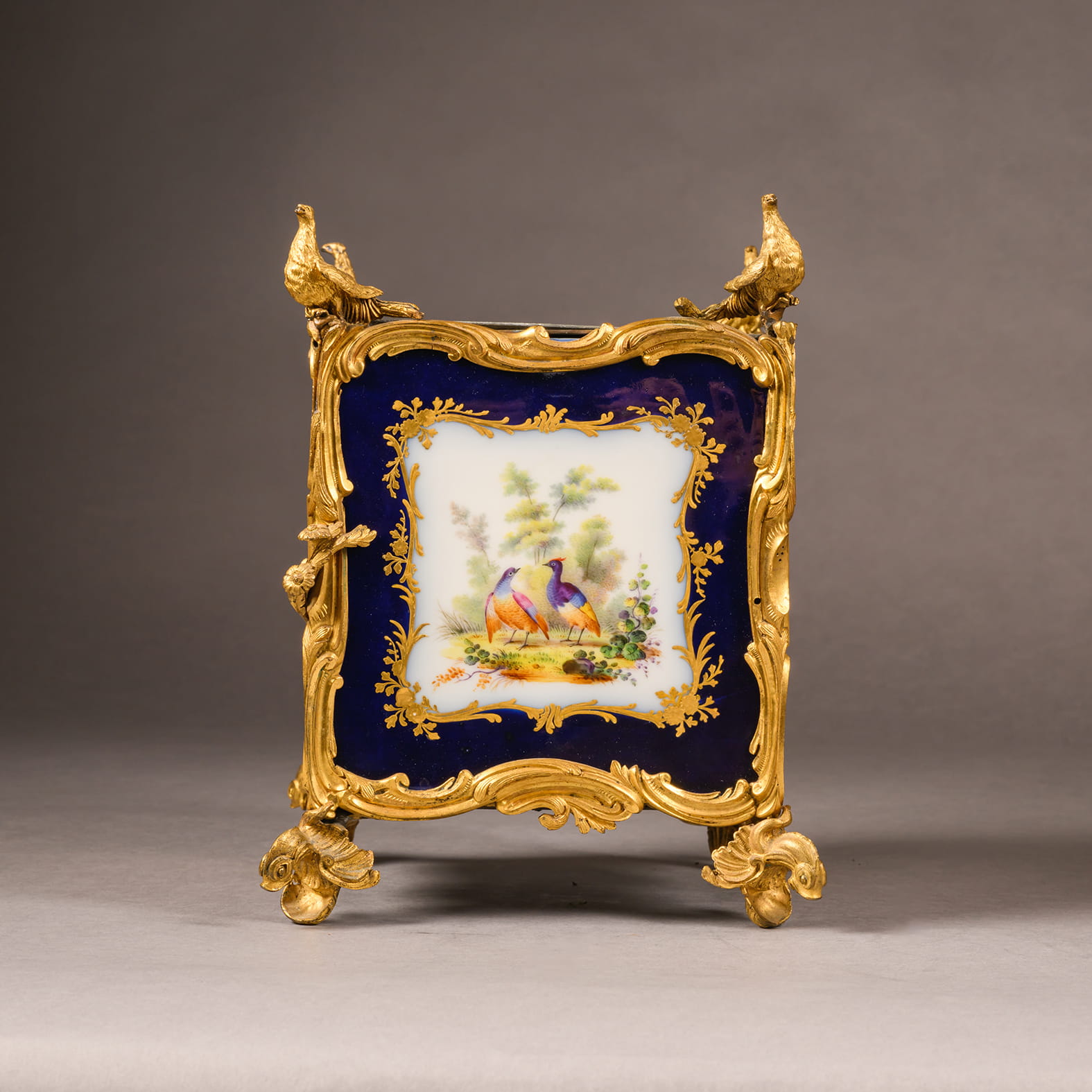 A Rare Pair of Louis XV Style Porcelain Jardinières - Image 9