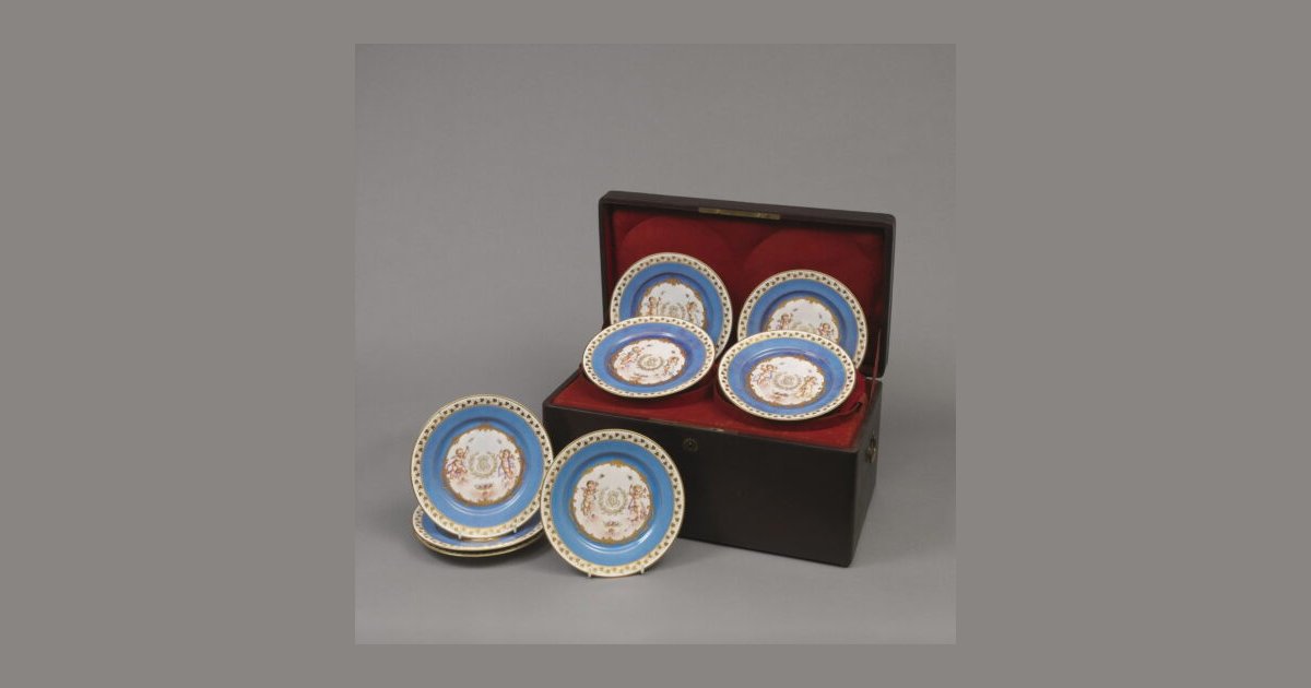 B70875-Set-of-12-Cased-Sevres-