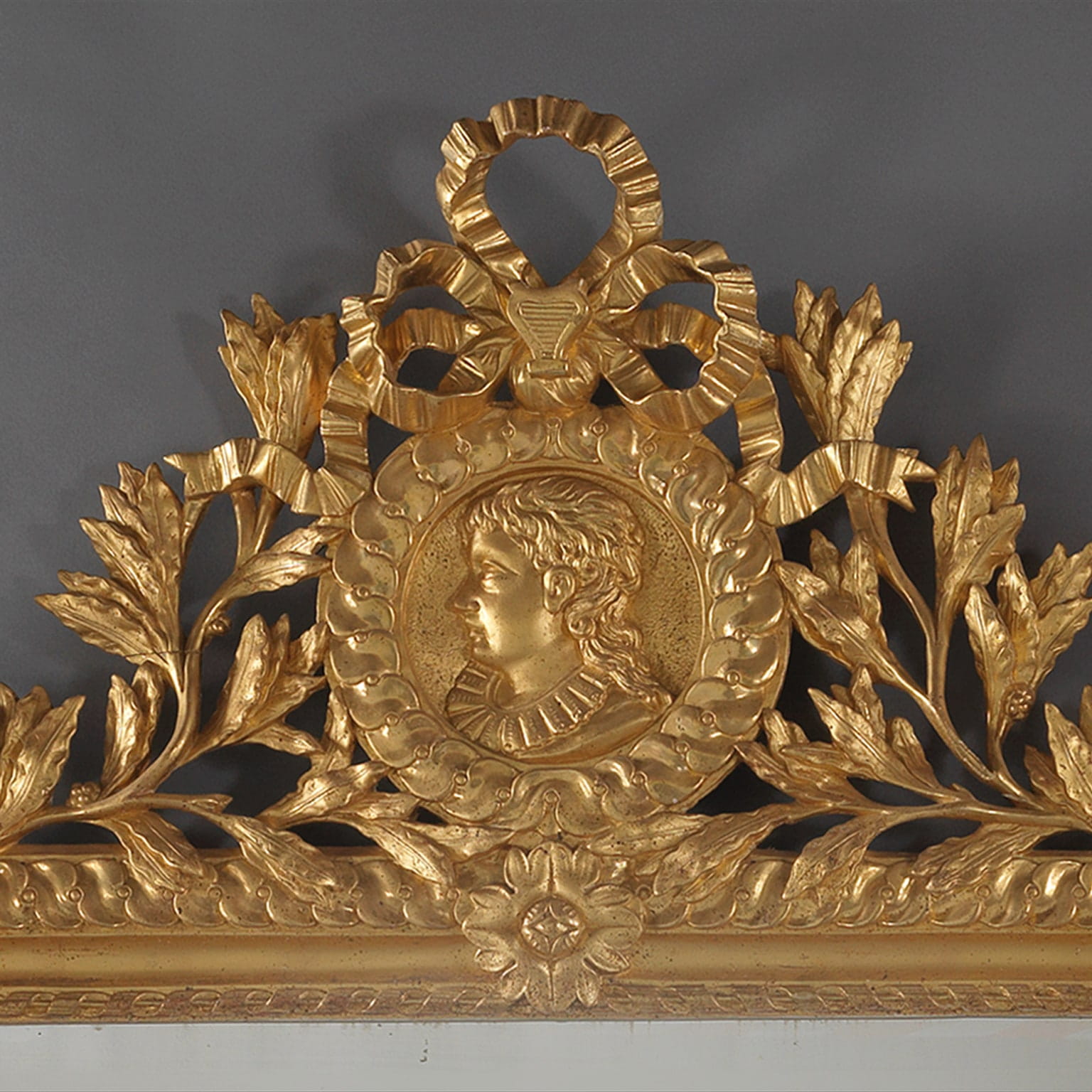 A Fine Louis XVI Style Carved Giltwood Mirror - Image 2