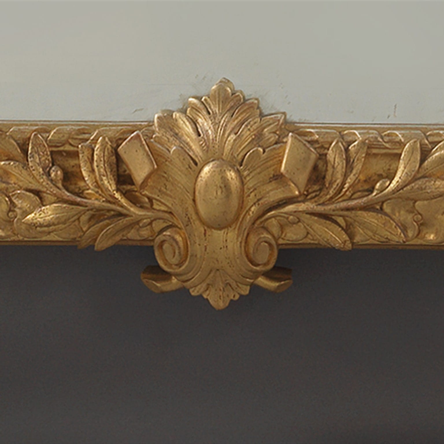 A Fine Louis XVI Style Carved Giltwood Mirror - Image 3