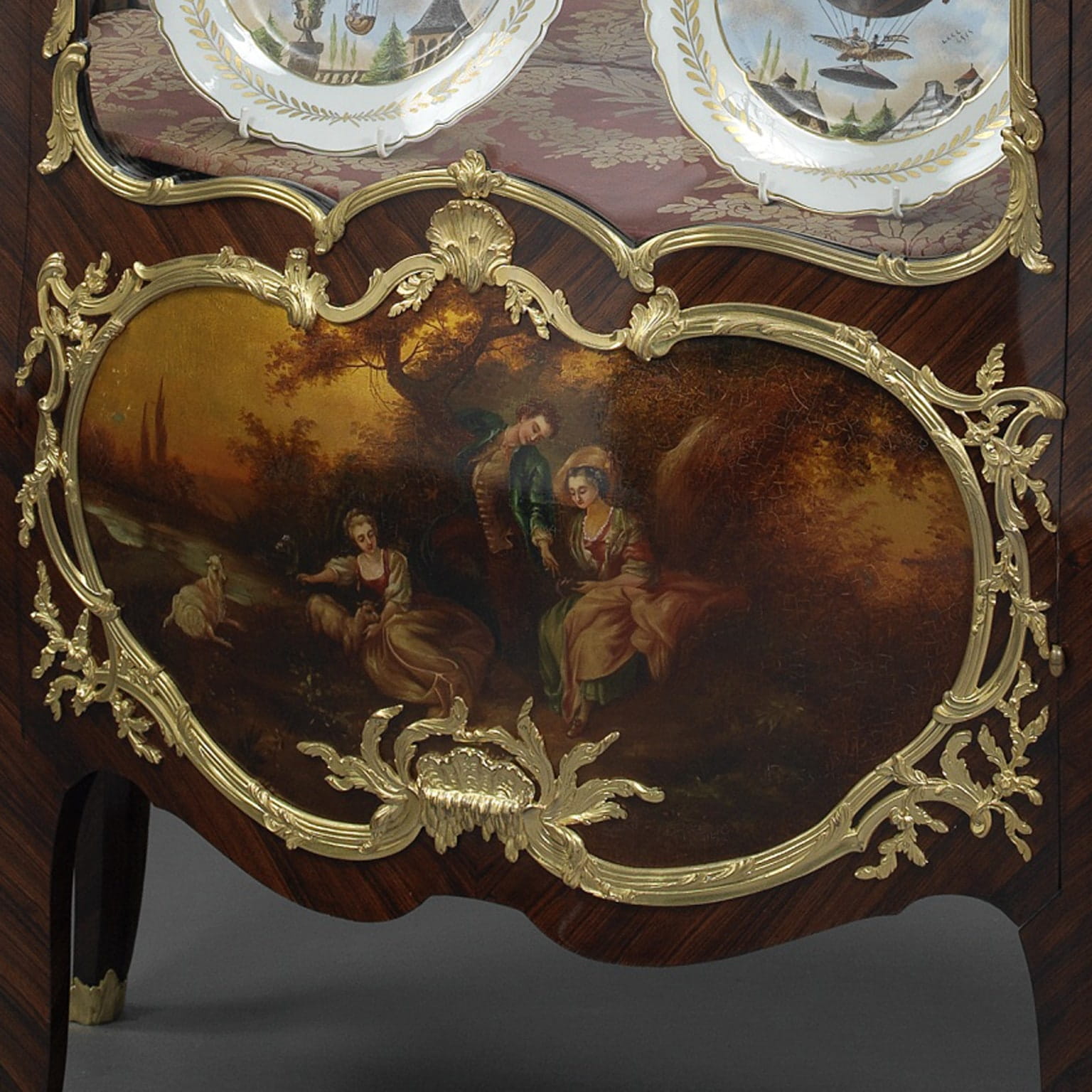 A Fine Louis XV Style Gilt-Bronze Mounted Vernis Martin Vitrine - Image 3