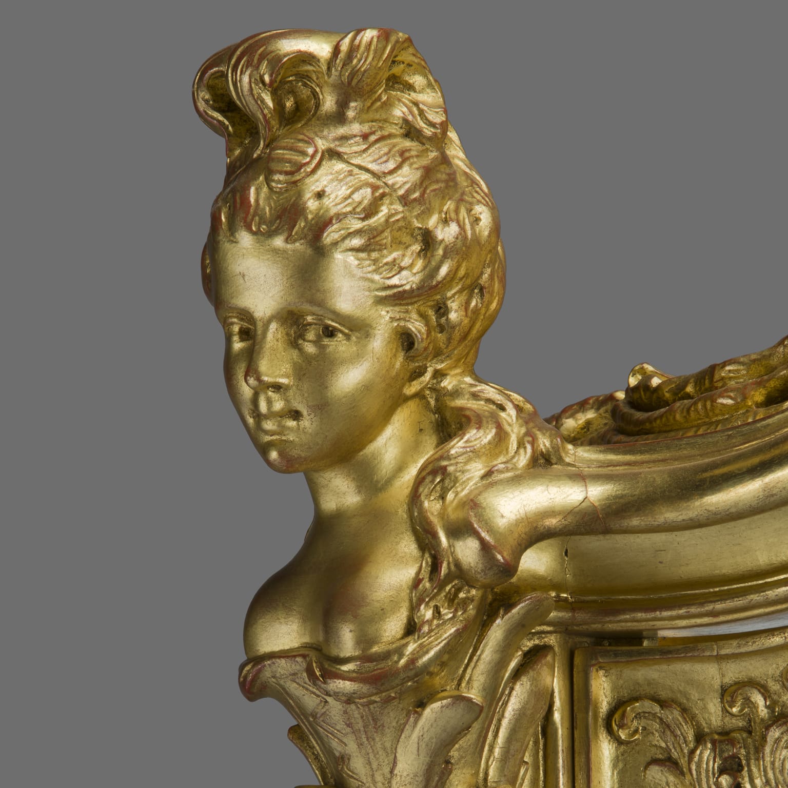 An Unusual and Very Finely Carved Louis XV Style Giltwood Vitrine With Vernis Martin Panels - Image 4