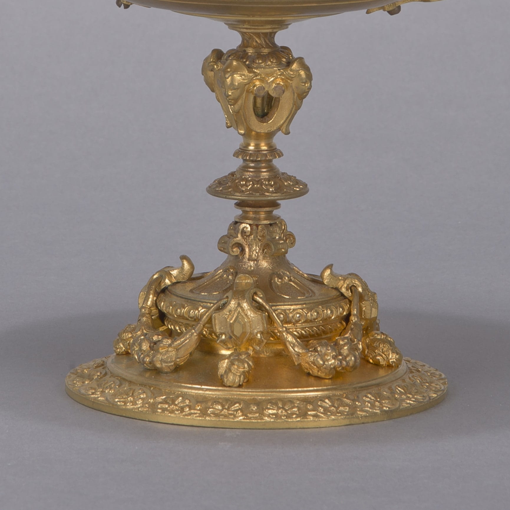 A Gilt-Bronze and Agate Tazza - Image 4
