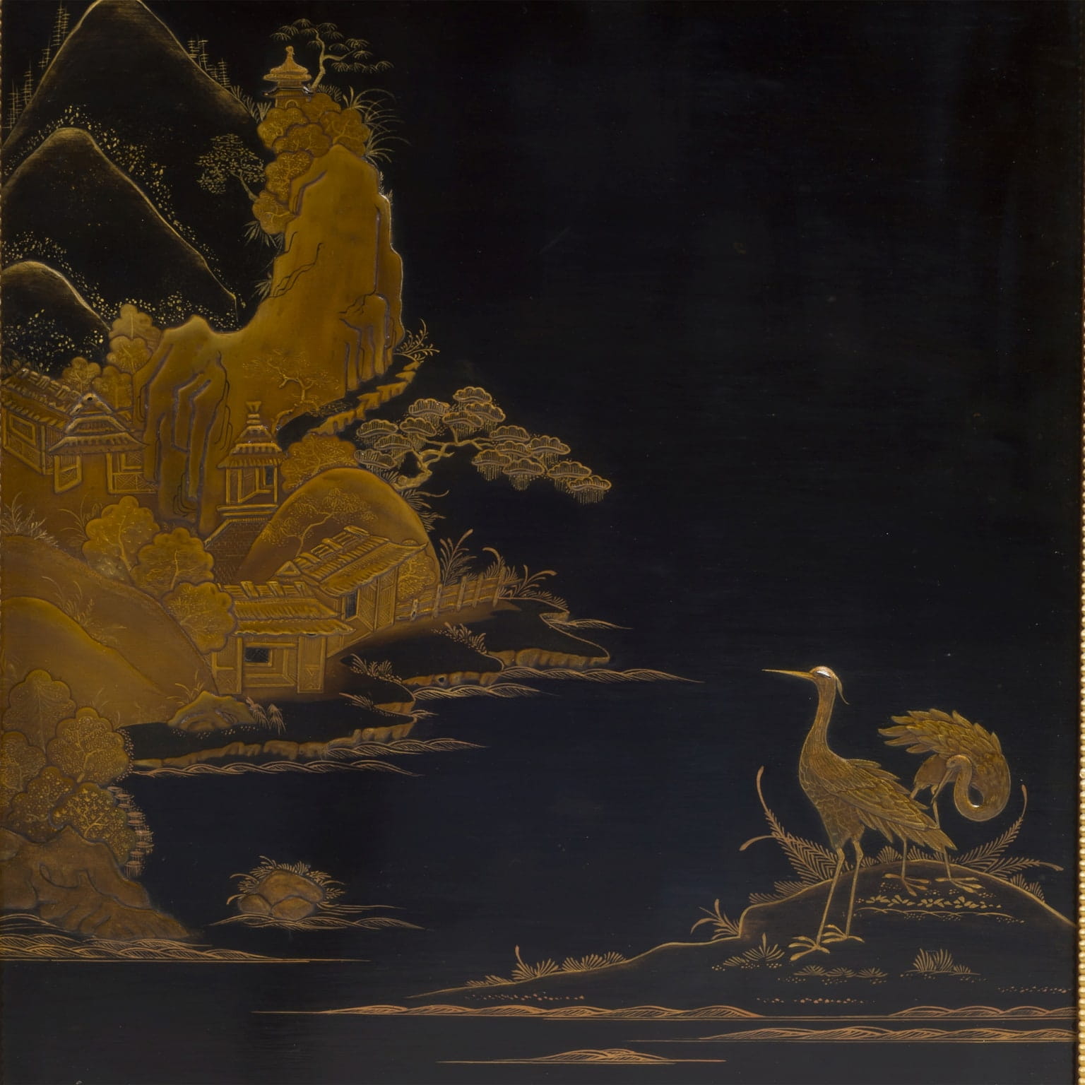 A Fine Louis XVI Style Lacquer Commode à Vantaux - Image 4