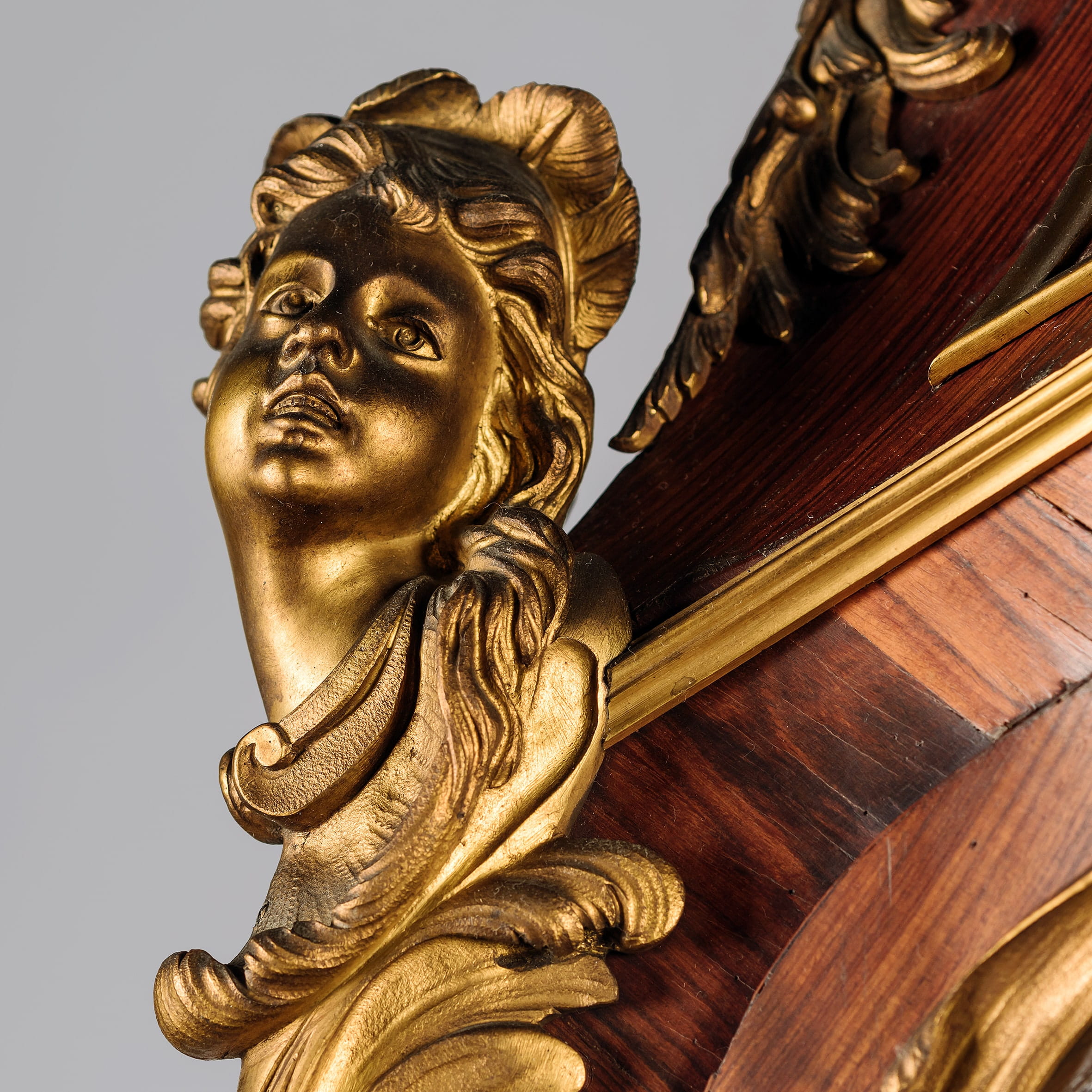 An Important Louis XV Style Gilt-Bronze Mounted Bombe Vitrine - Image 3