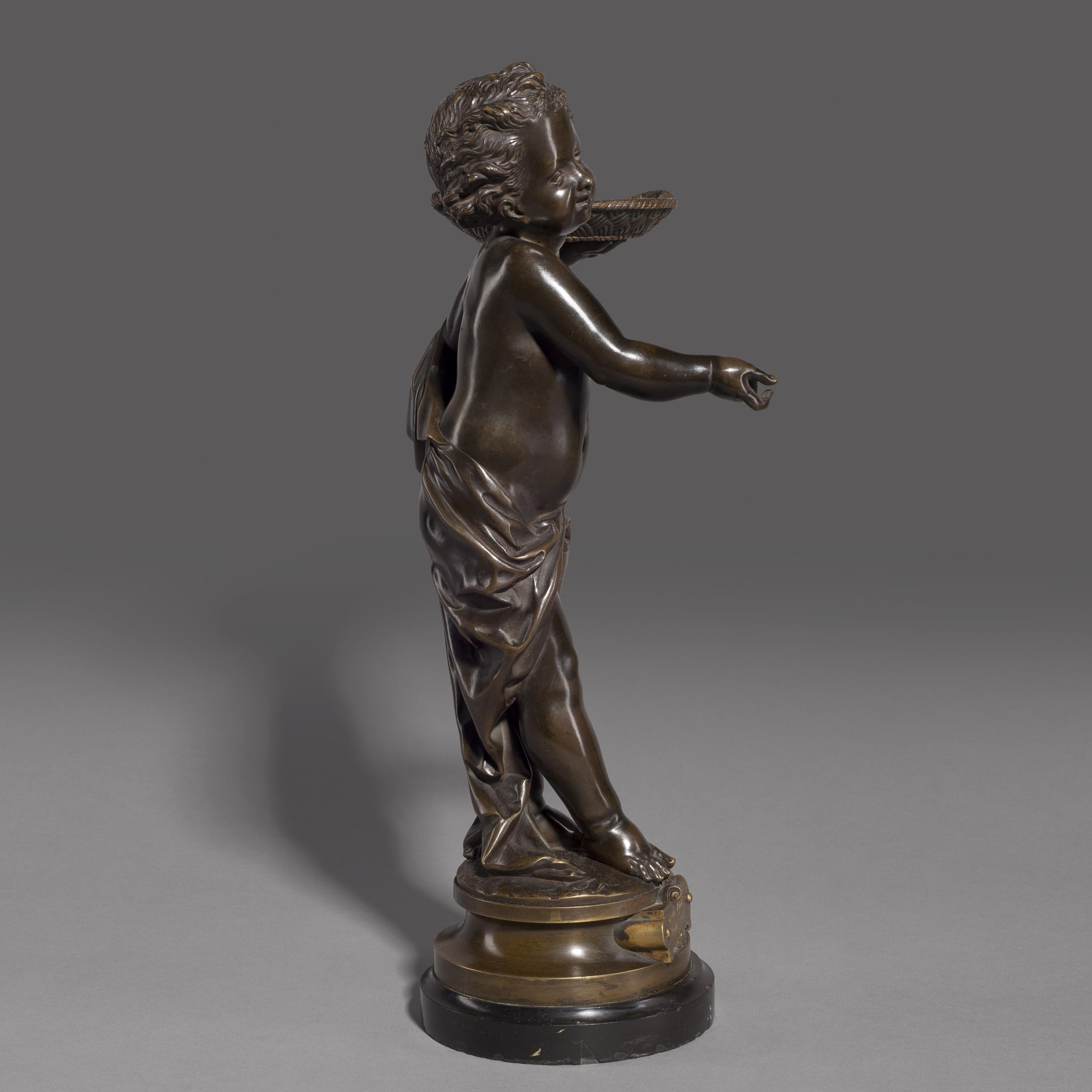 'Bonne Année, Bonne Santé' - A Fine Patinated Bronze Figure - Image 7
