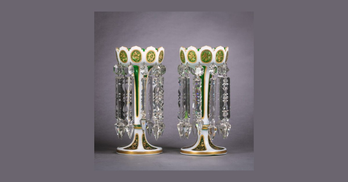 B72901-Pair-of-Green-and-White