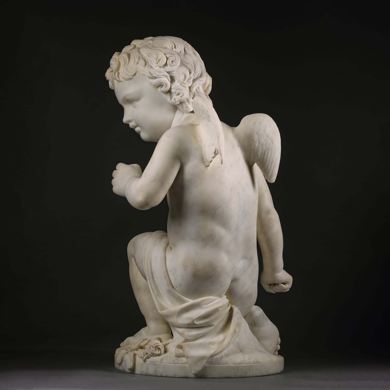 A Fine White Marble Figure of a Kneeling Cherub - Image 4