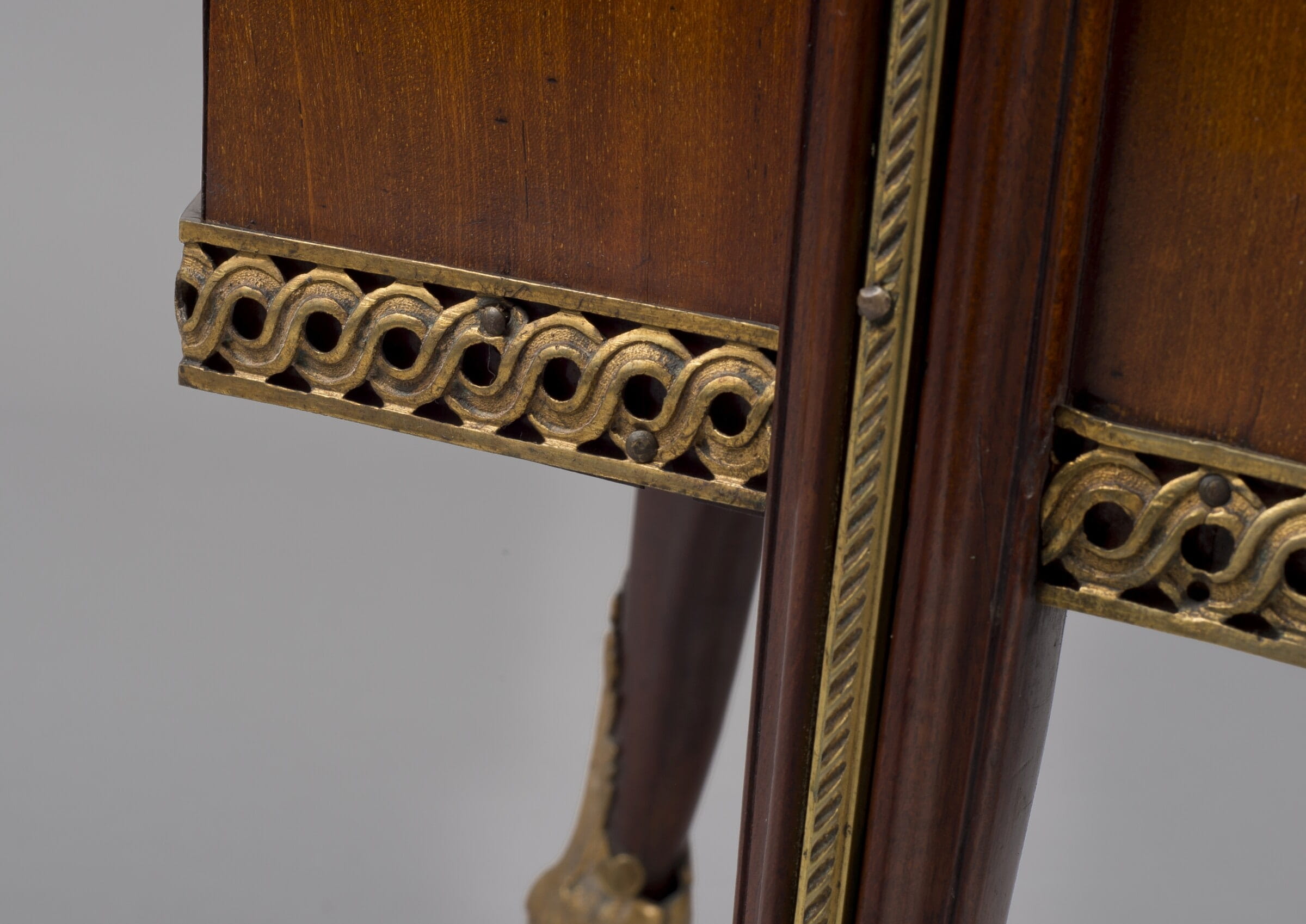 A Rare Pair of George III Style Gilt-Bronze Mounted Mahogany Cellarettes - Image 5