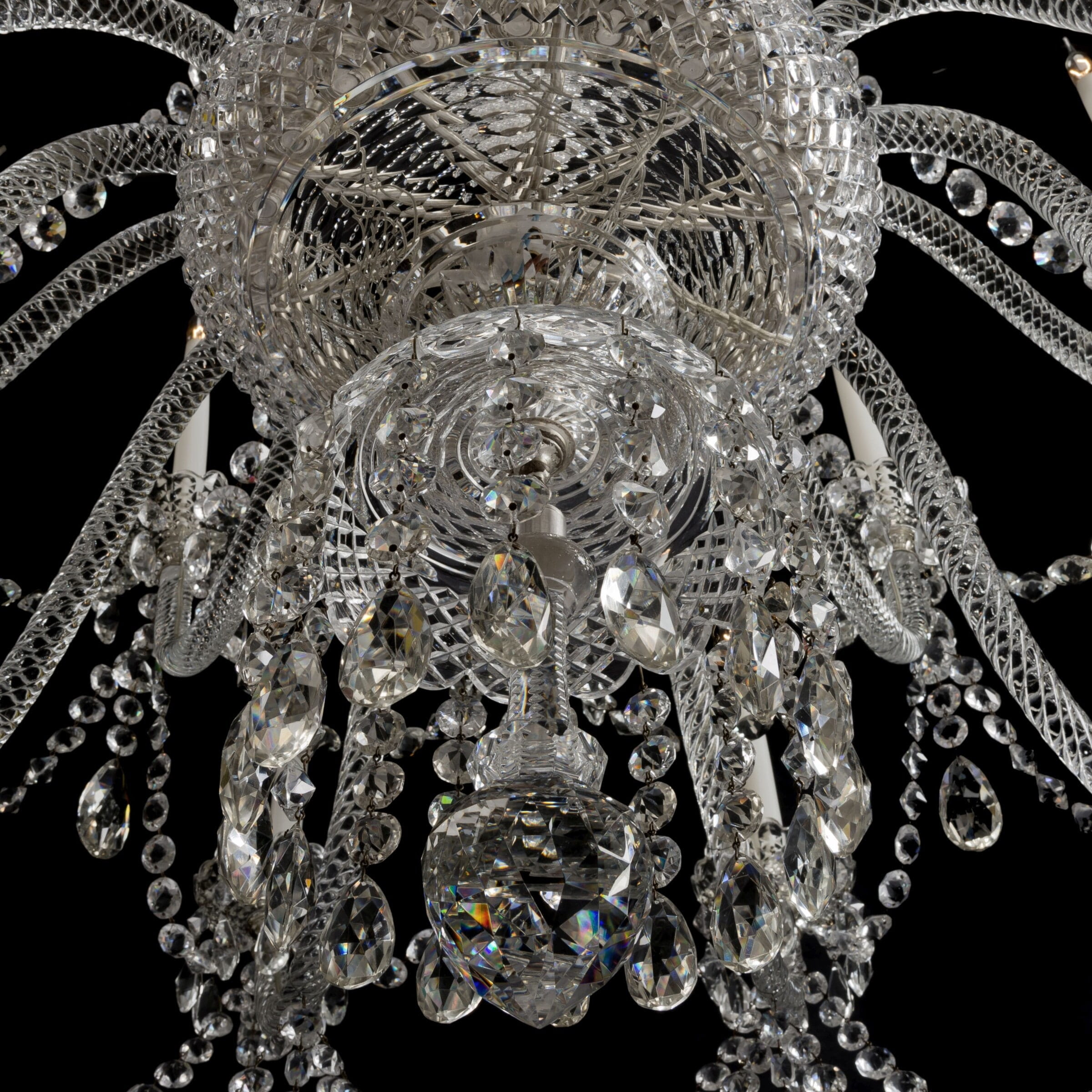 A Large George III Style Cut-Glass Twenty-Light Chandelier - Image 2
