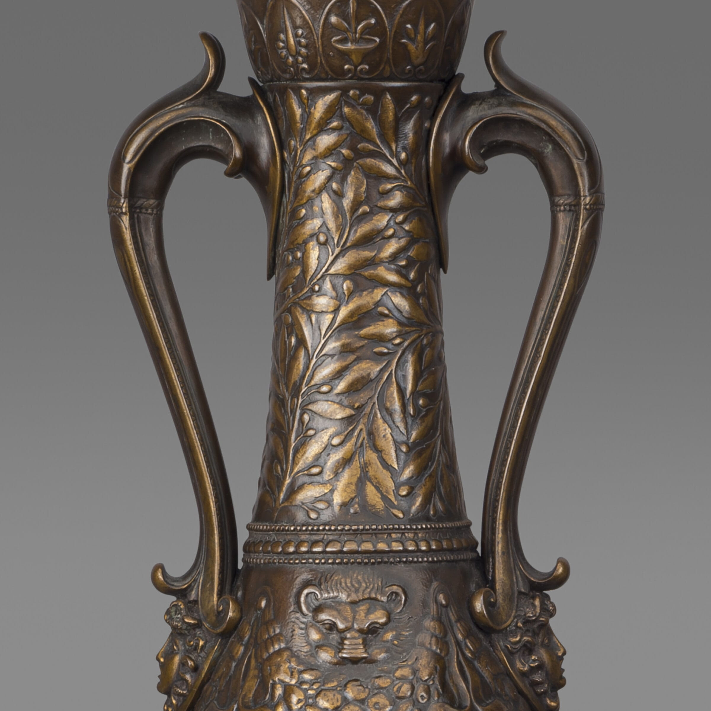 A Large and Rare Pair of ‘Neo-Grec’ Vases By Ferdinand Barbedienne - Image 8