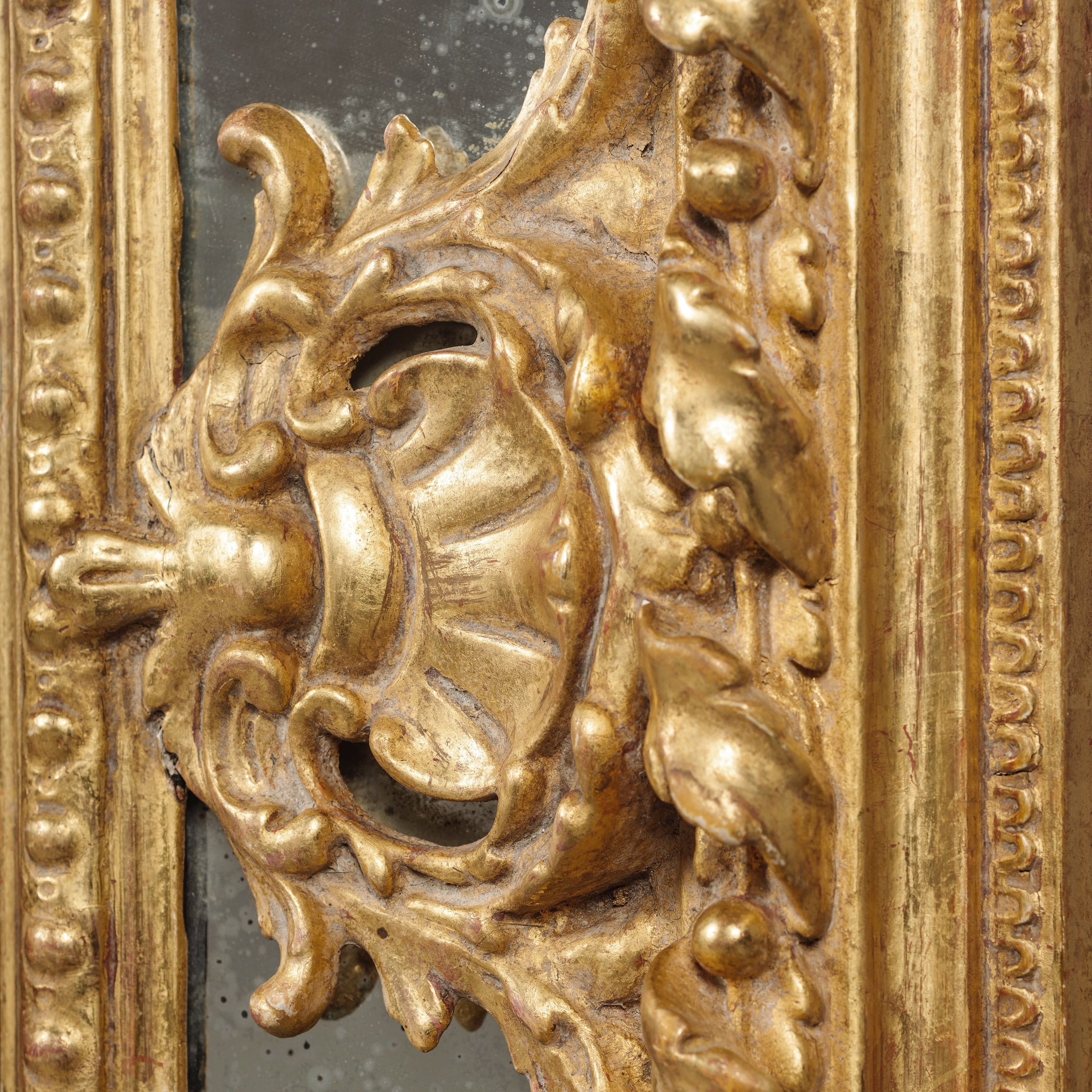 A Louis XV Style Marginal-Frame Giltwood Mirror - Image 4
