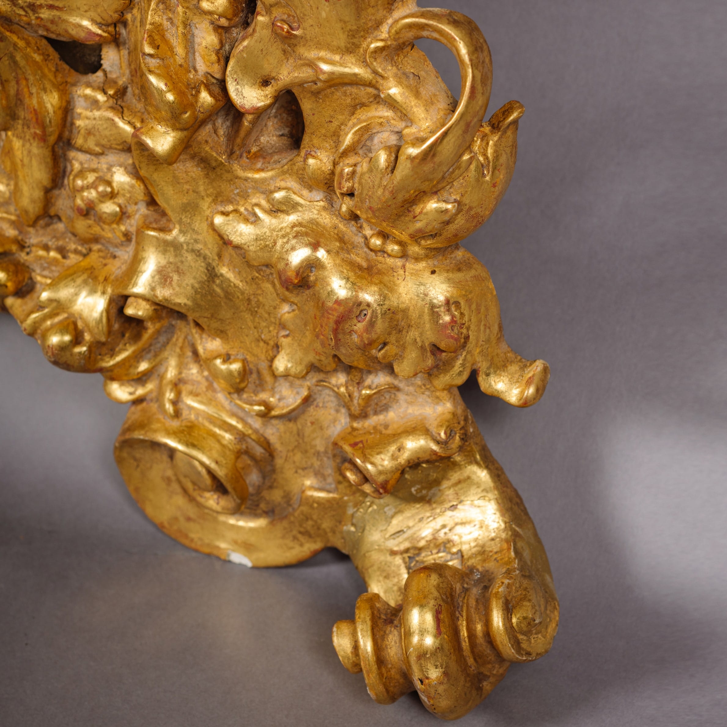 A Louis XV Style Marginal-Frame Giltwood Mirror - Image 5