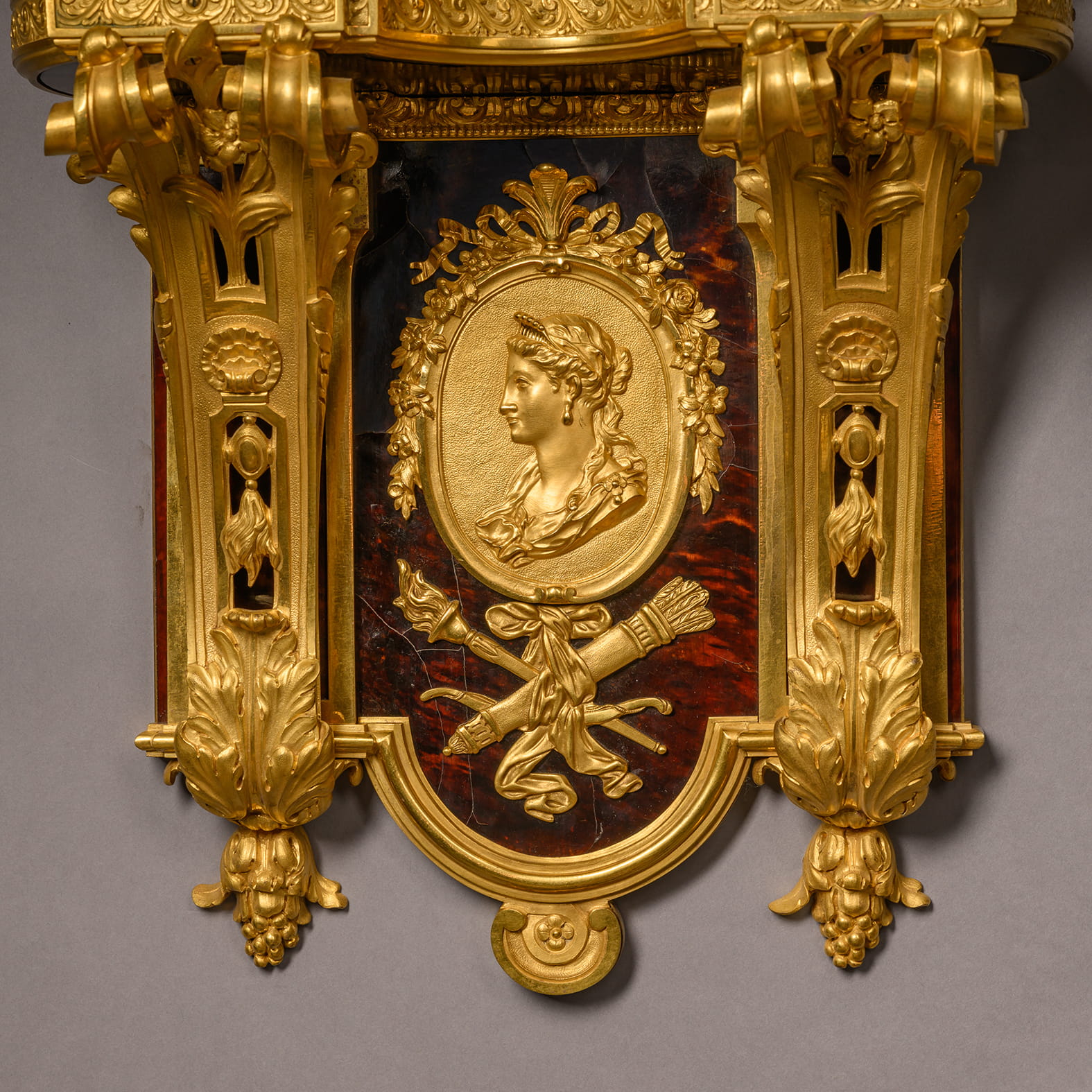 A Regence Style Gilt-Bronze and Boulle Marquetry Inlaid Grand Cartel de Applique, In the Manner of André-Charles Boulle - Image 8