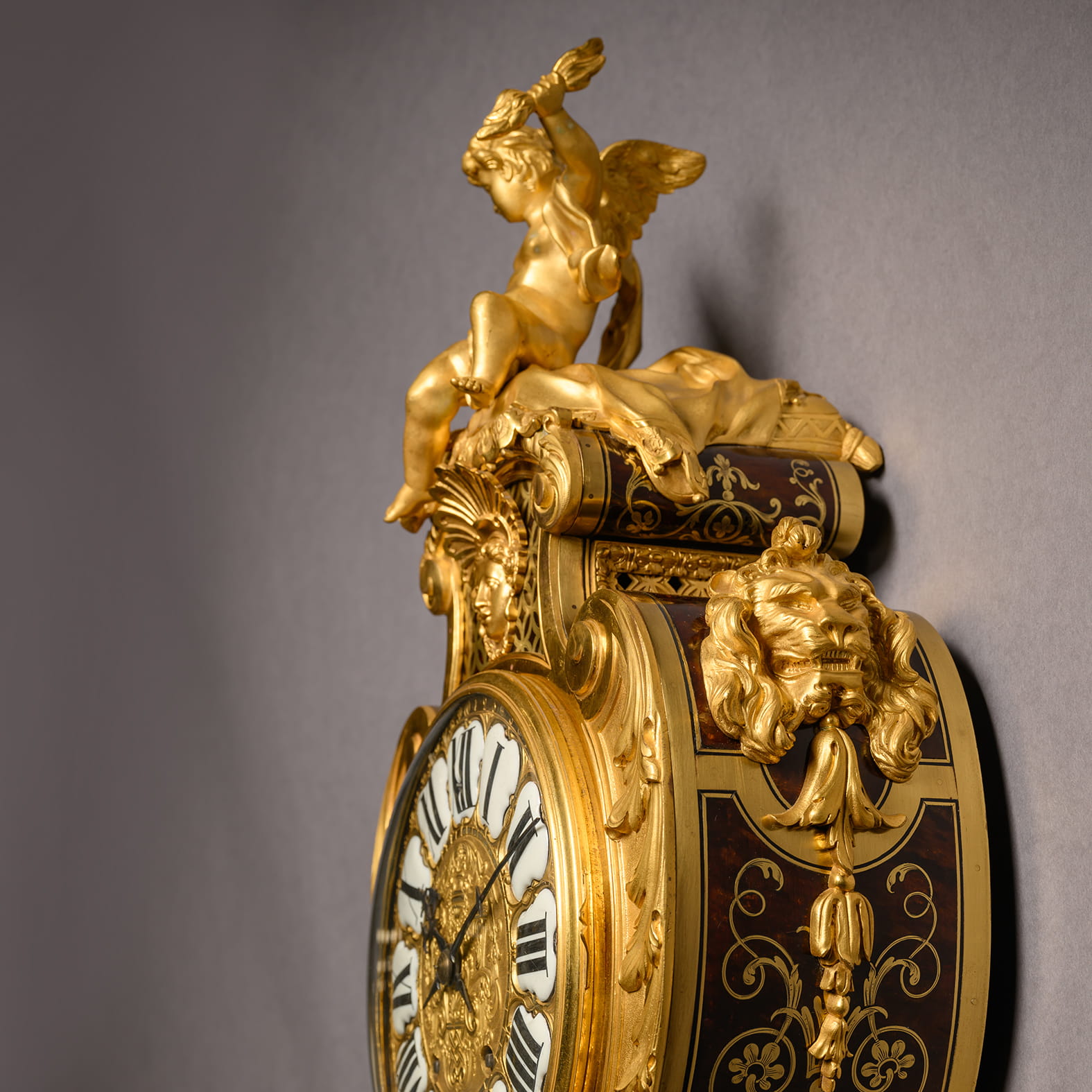 A Regence Style Gilt-Bronze and Boulle Marquetry Inlaid Grand Cartel de Applique, In the Manner of André-Charles Boulle - Image 5