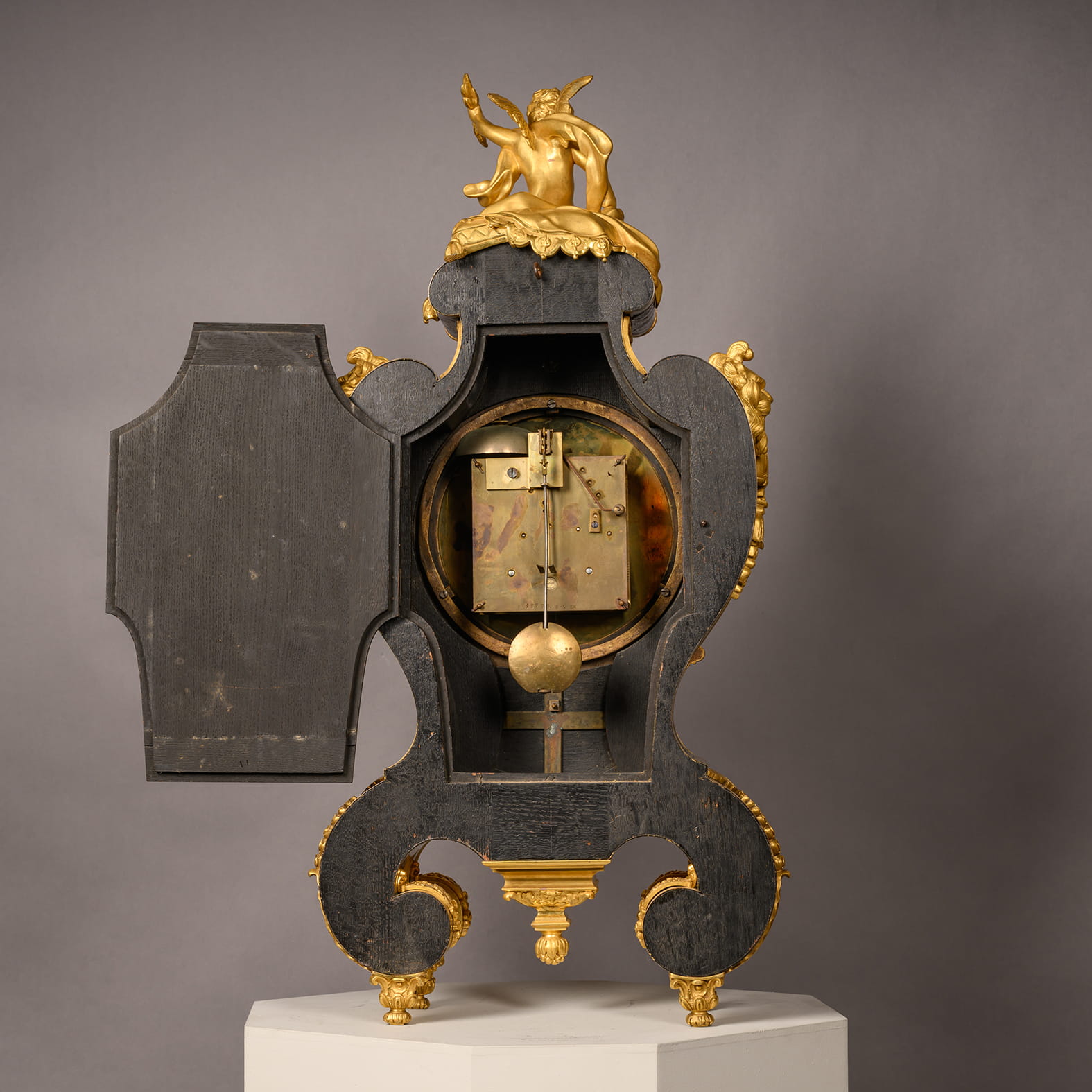 A Regence Style Gilt-Bronze and Boulle Marquetry Inlaid Grand Cartel de Applique, In the Manner of André-Charles Boulle - Image 13