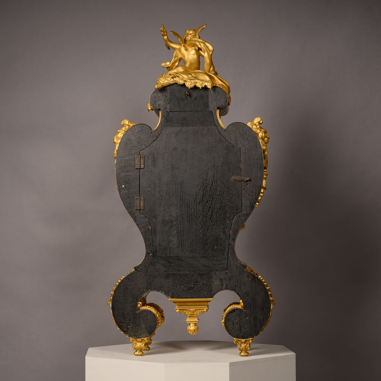A Regence Style Gilt-Bronze and Boulle Marquetry Inlaid Grand Cartel de Applique, In the Manner of André-Charles Boulle - Image 11