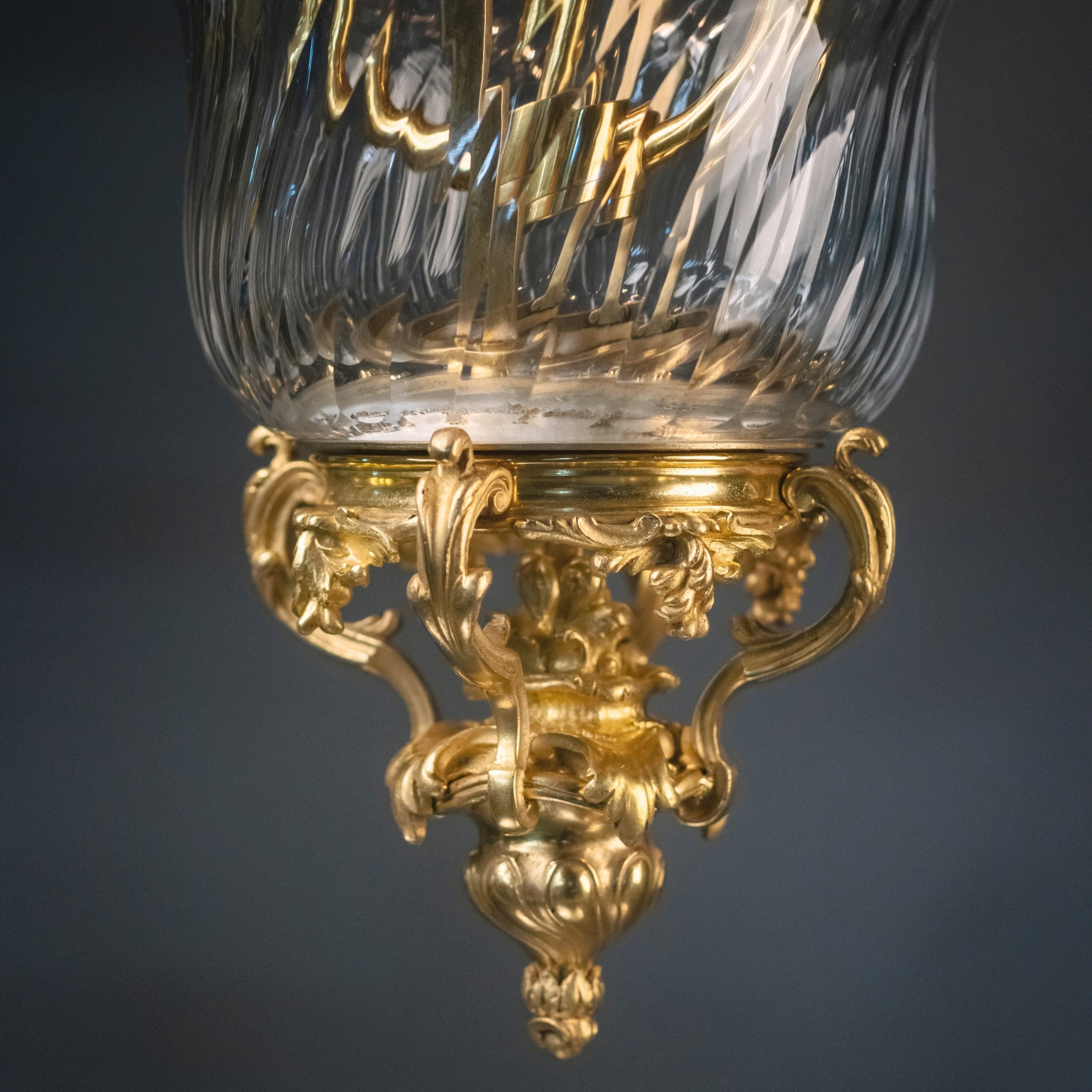 An Unusual Gilt-Bronze and Spiral Glass Lantern - Image 6