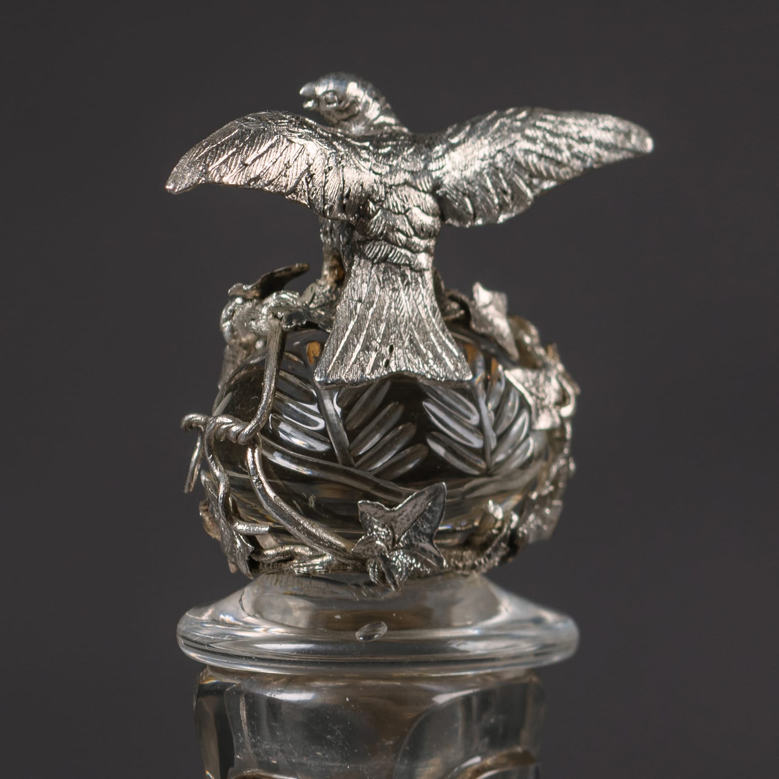 A Pair of ‘Japonaise’ Style Silver Plated and Engraved Glass Decanters - Image 3