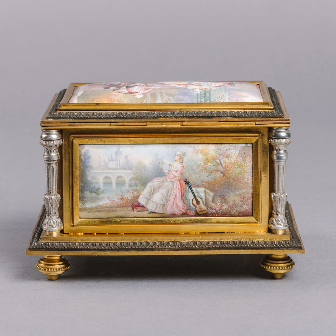 A Louis XVI Style Sèvres Style Porcelain Mounted Jewellery Box - Image 7