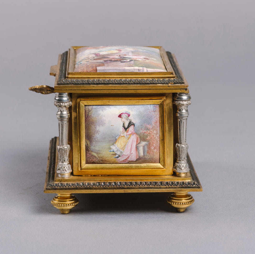 A Louis XVI Style Sèvres Style Porcelain Mounted Jewellery Box - Image 6