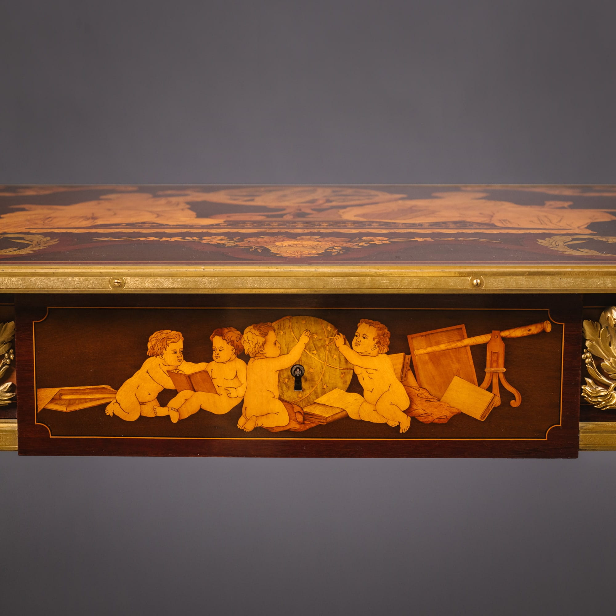 ‘Table des Muses’ - Image 7