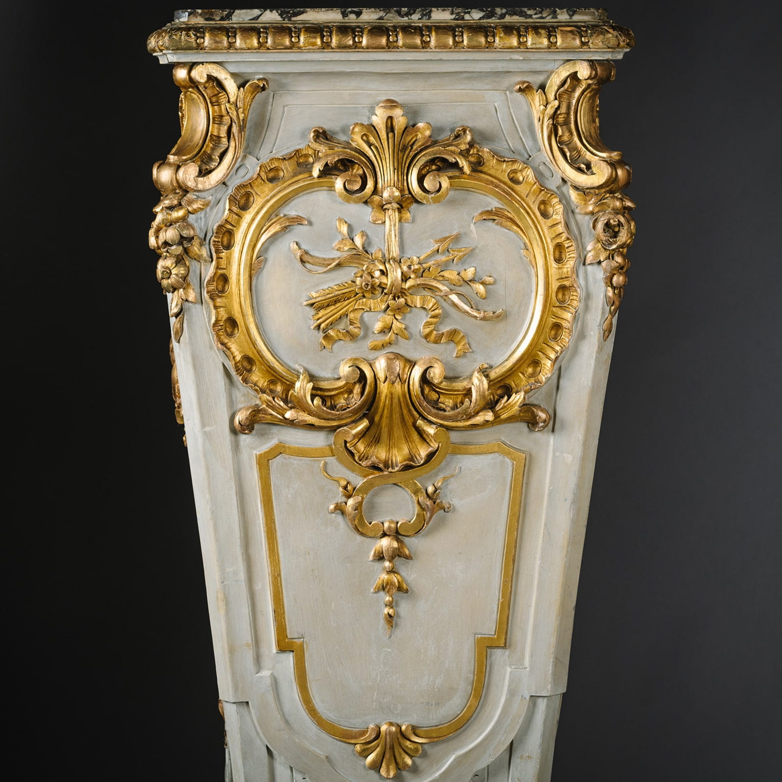 A Large Pair of Parcel-Gilt and Grey Painted Pedestals - Image 2