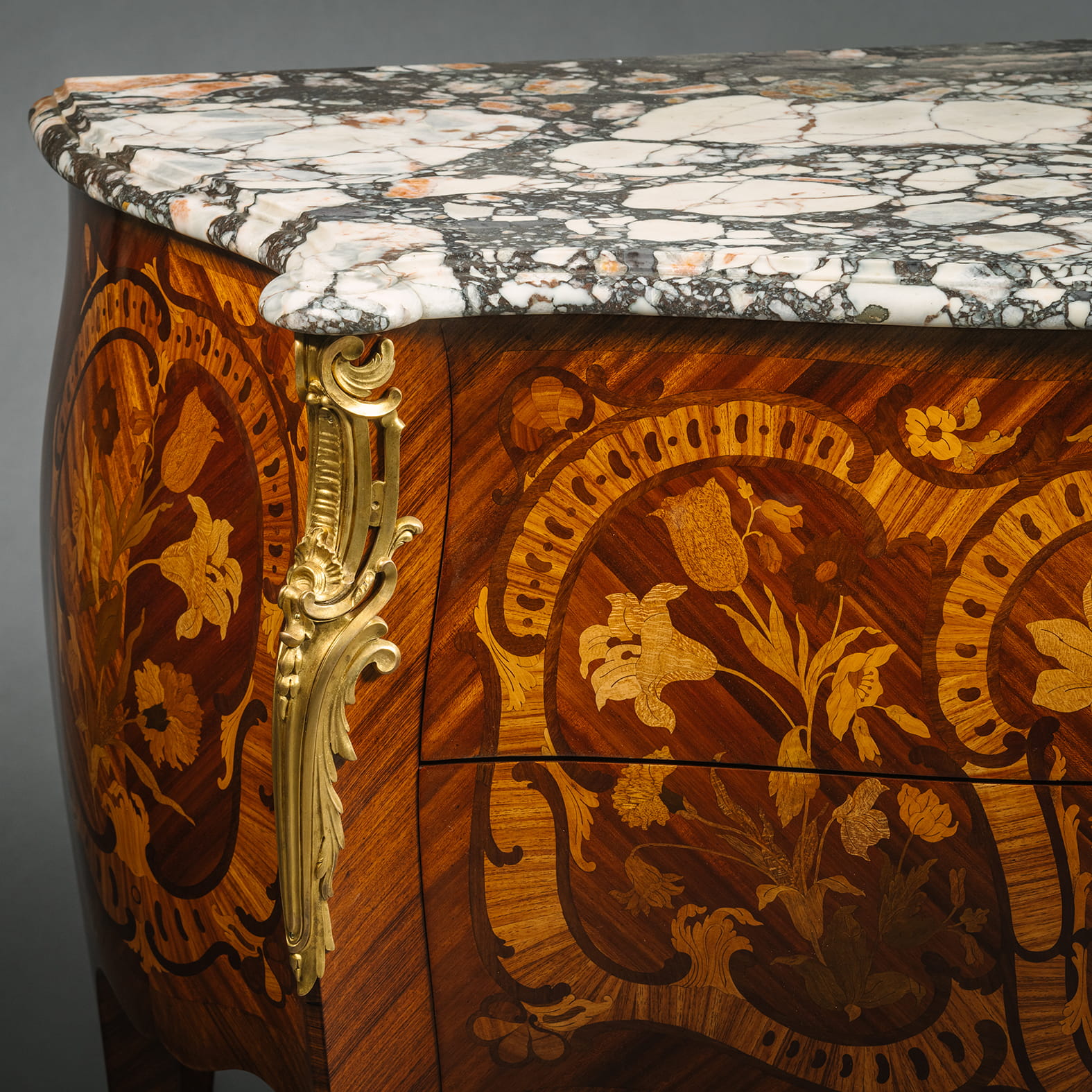 A Fine Louis XV Style Gilt-Bronze Mounted Marquetry Commode - Image 7